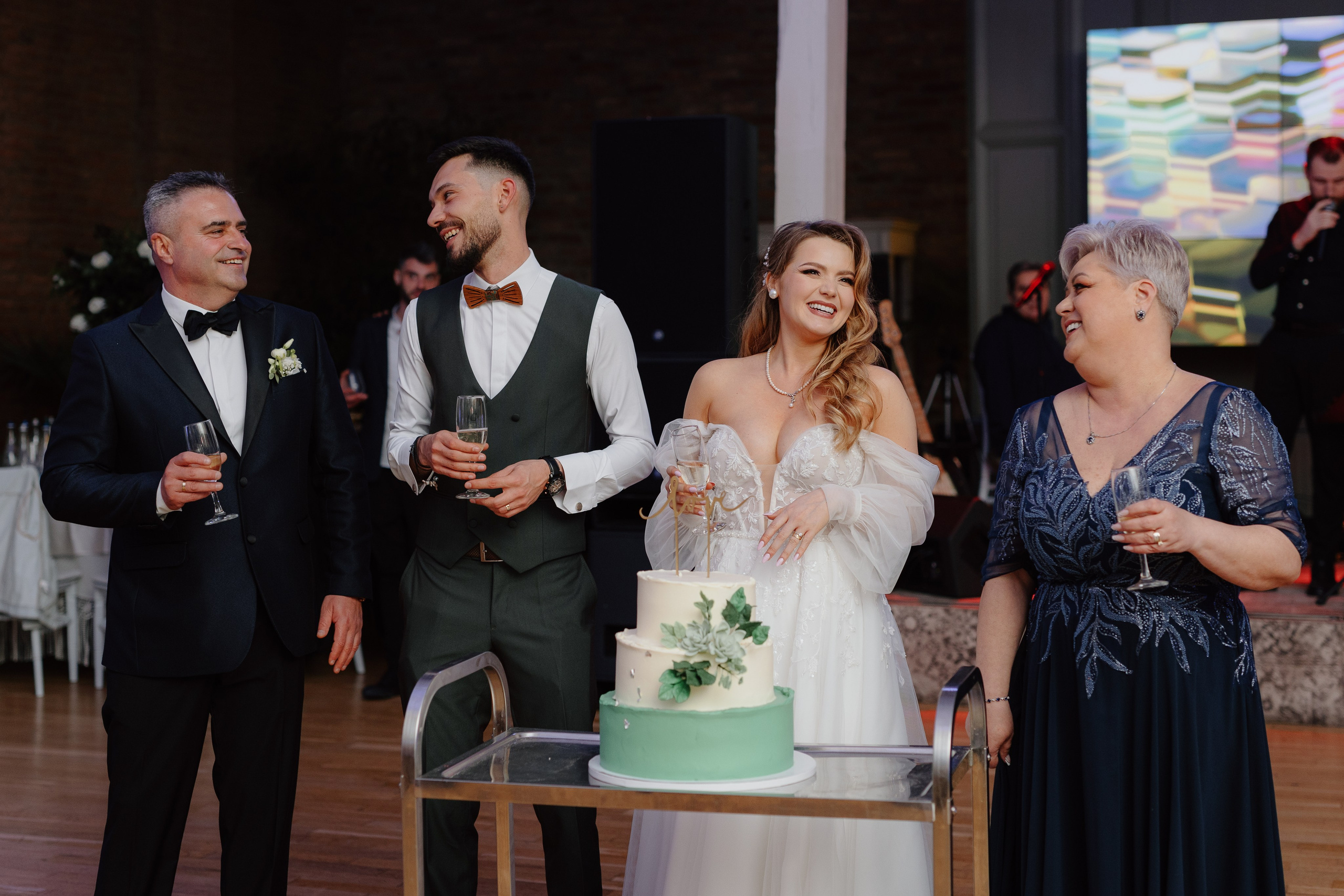 Nicoleta & Lucian. Main