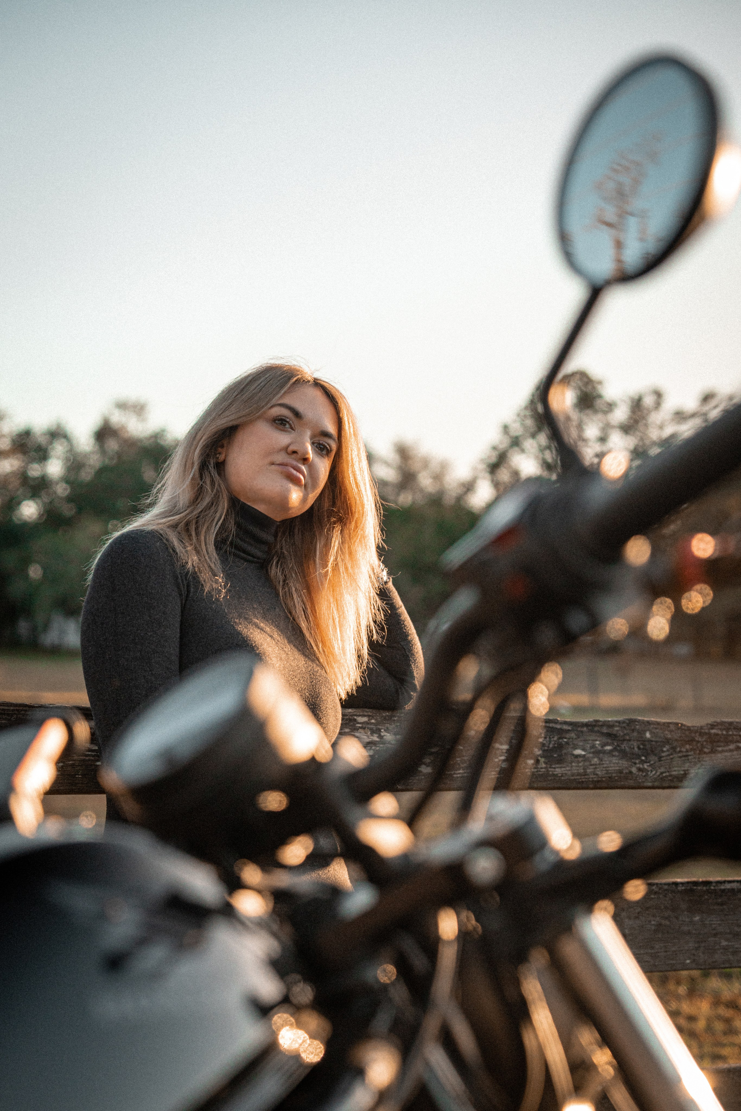 Anna on a Bike. Welcome to my video and photo world!