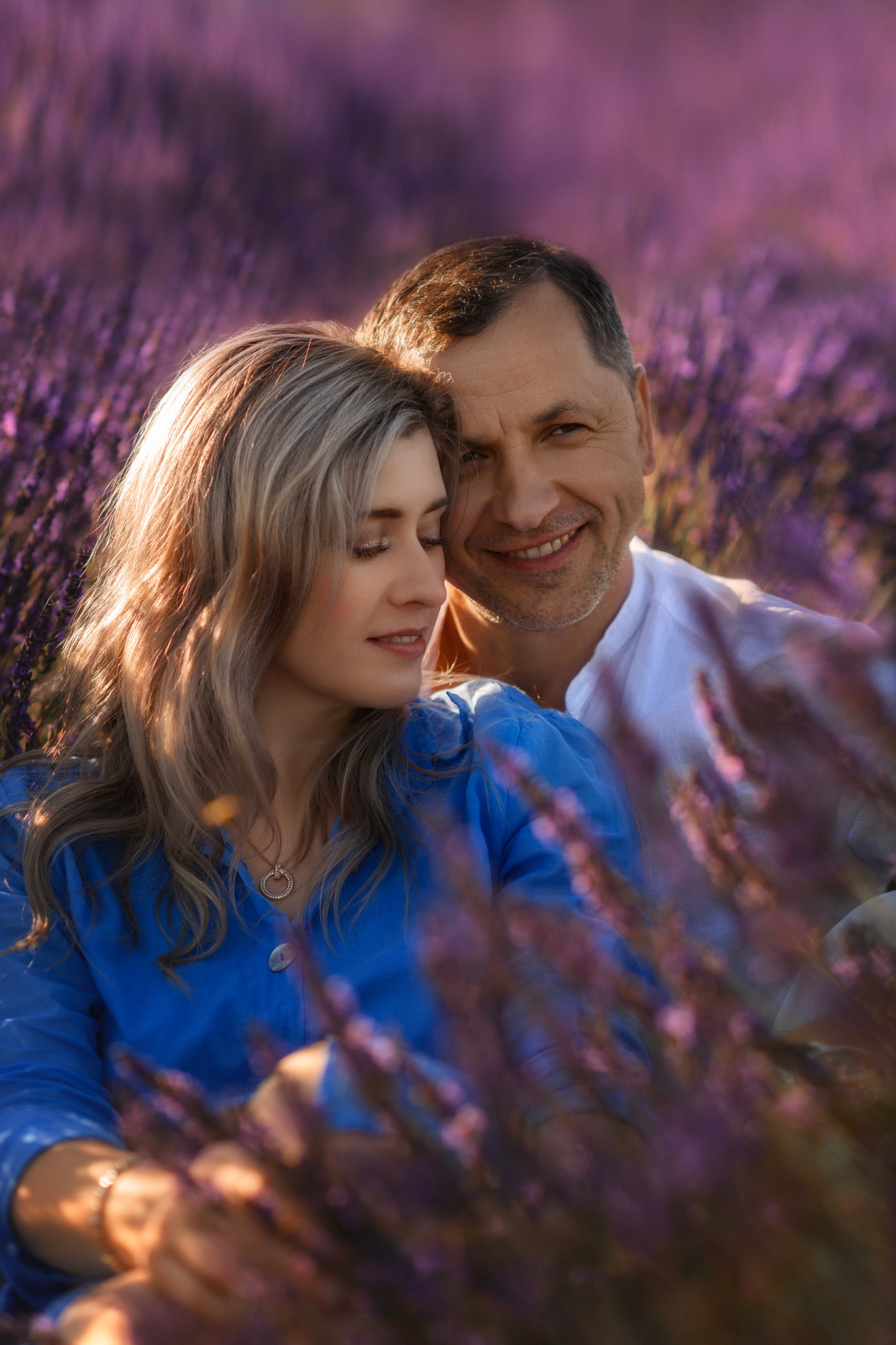 Love Story in lavender. Wedding & portrait photography in the Seattle Area. Helen Michelle photographer