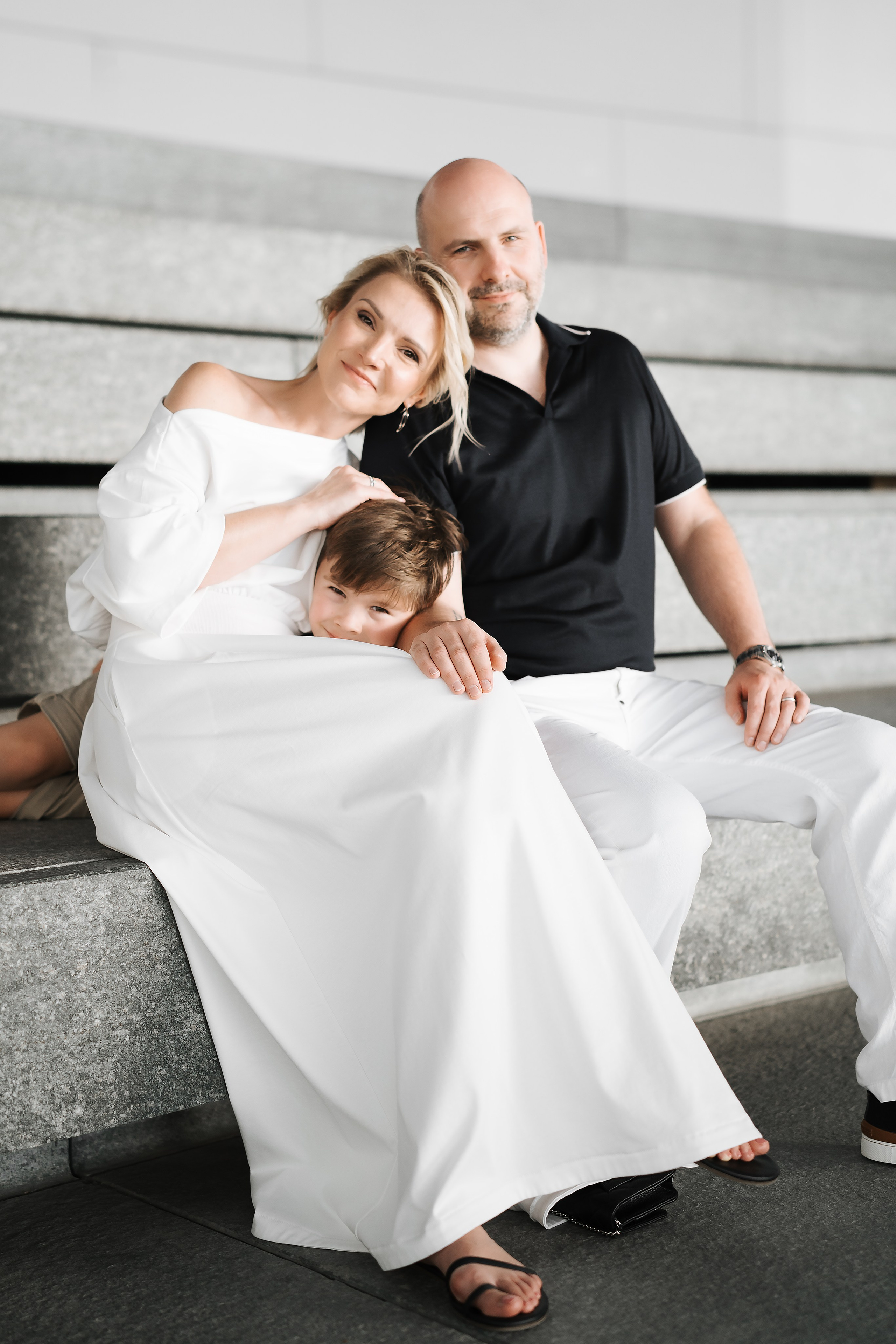 Family Photoshoot in Abu Dhabi — Warm Moments That Matter. Mariia Safronova is your photographer in Abu Dhabi and Dubai