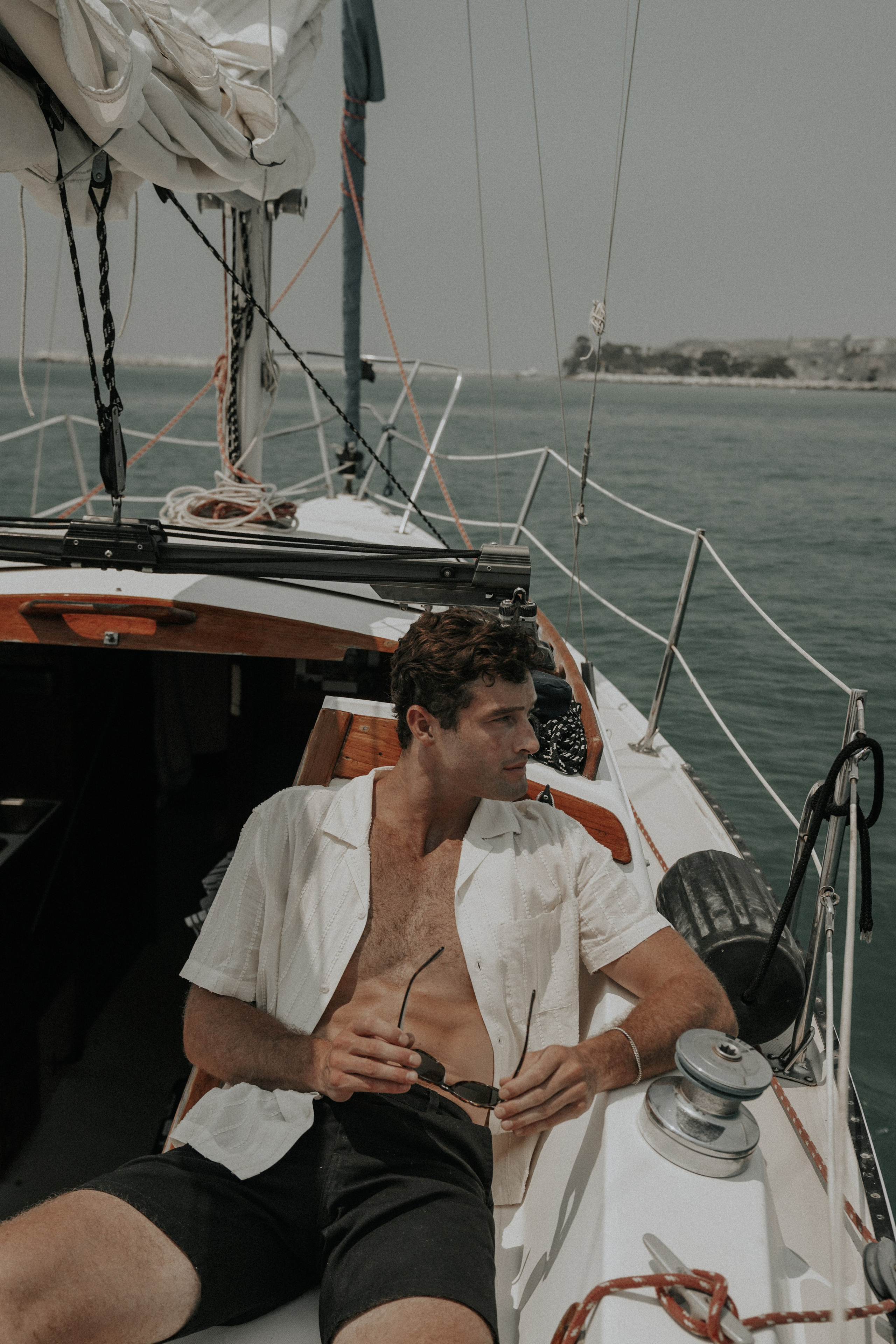 Love on the boat. Main