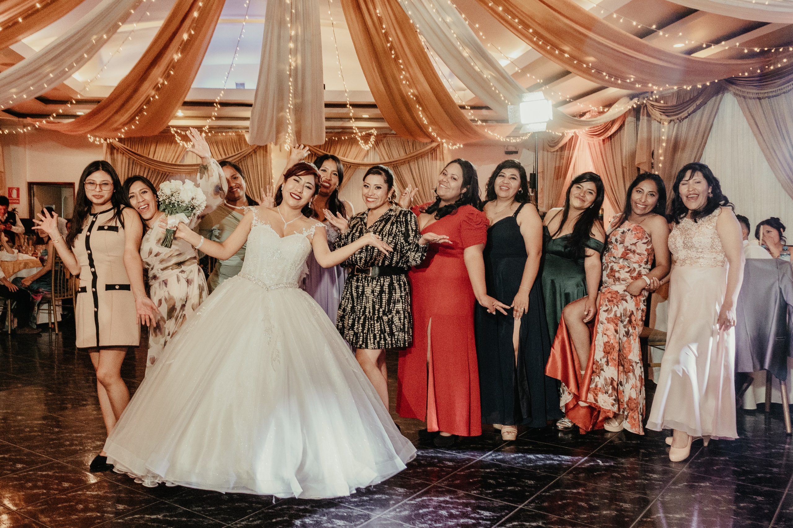 VANESSA + FRANKLIN BODA RELIGIOSA. Studio KVTA | Fotografía y Video de Bodas en Arequipa