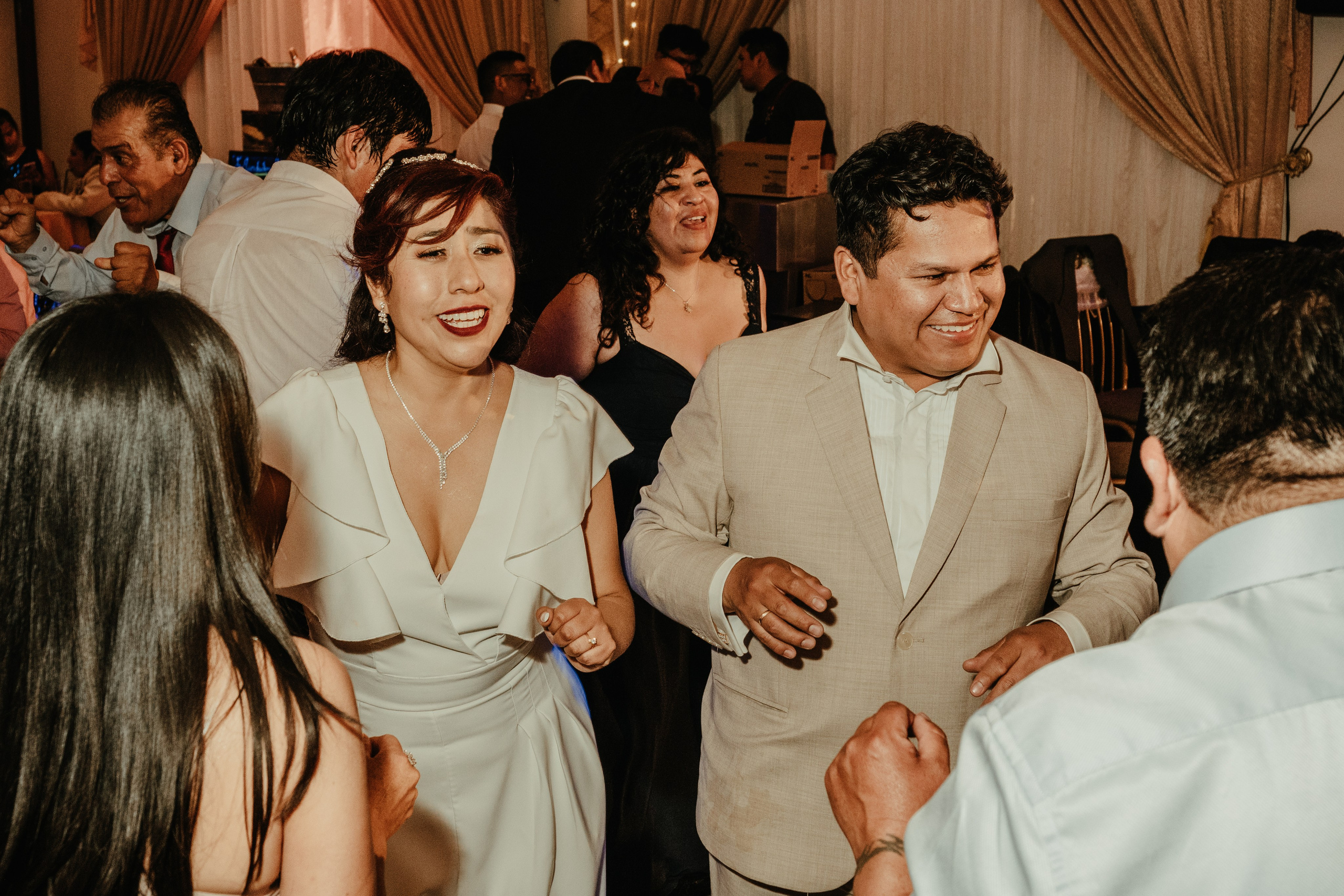 VANESSA + FRANKLIN BODA RELIGIOSA. Studio KVTA | Fotografía y Video de Bodas en Arequipa