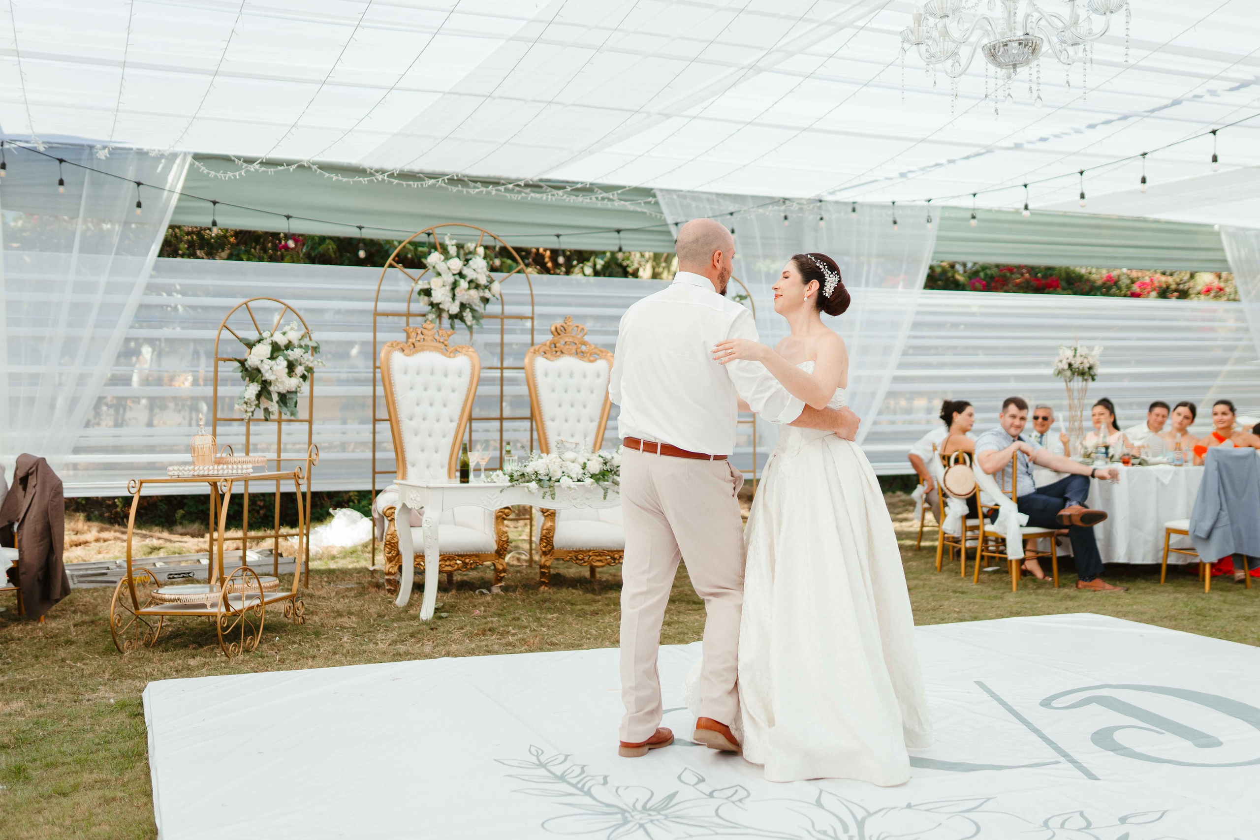 Karina y Daniel. Fotógrafo de bodas en Loja Ecuador | Piero Alvarez PH