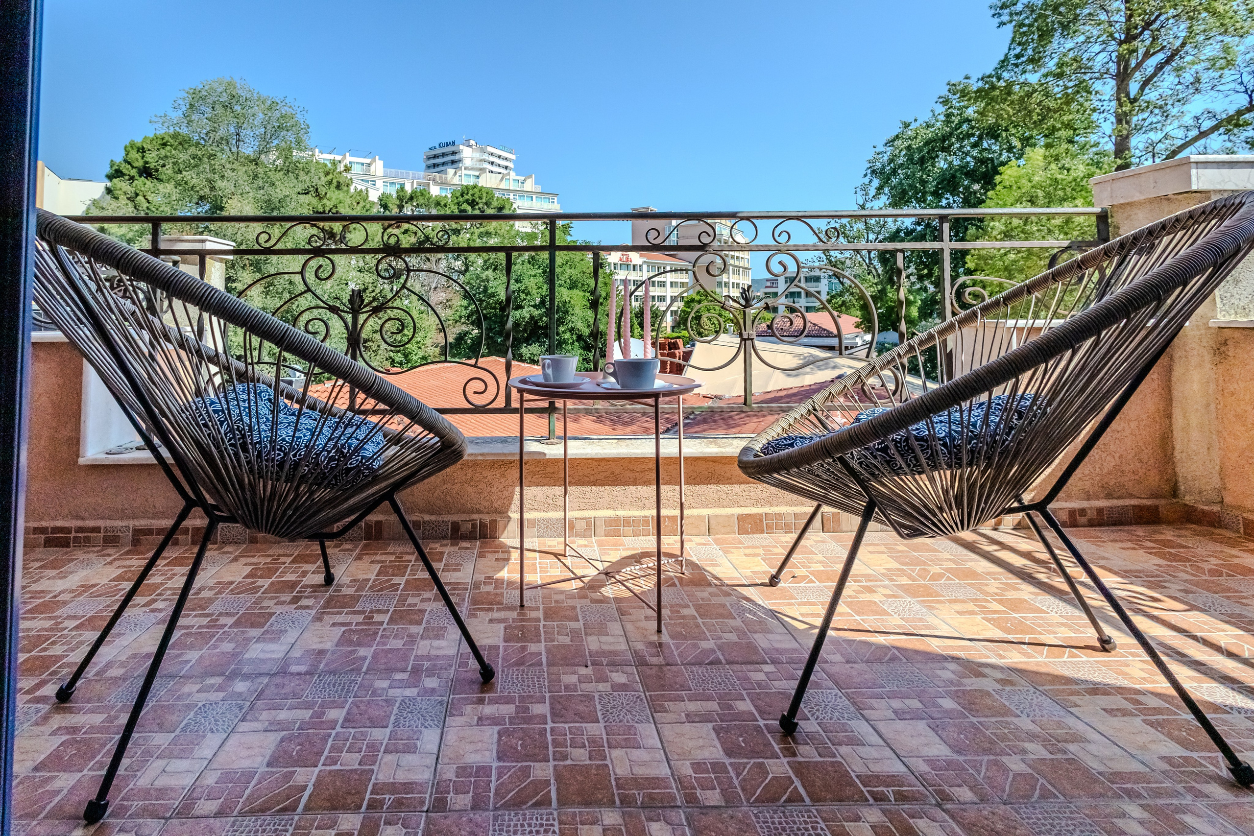 Хотел. Фотограф Ирина Йотова