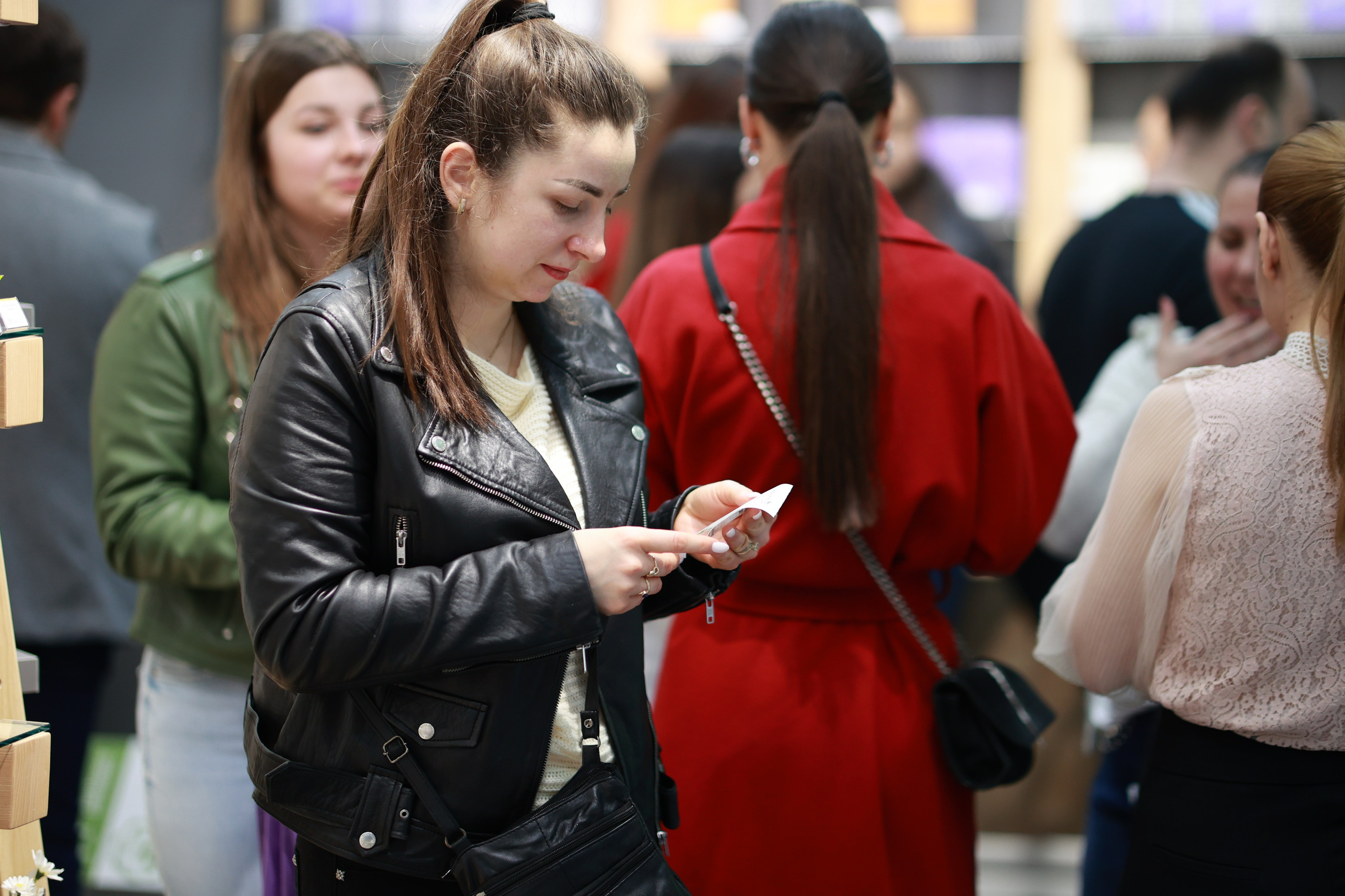 Fotografii deschidere magazin Viorica. MDimaFotoStudio. Fotograf de nuntă, evenimente private și de familie