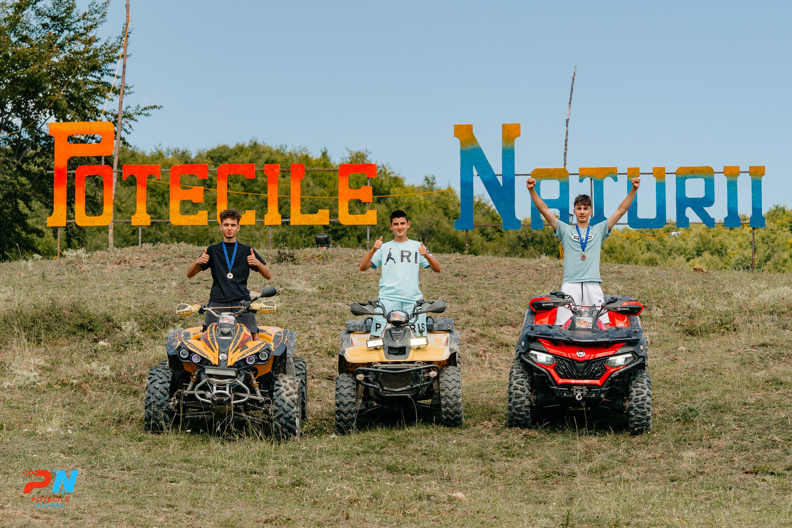 Potecile Naturii 2025. Raw Studio. Fotograful tau de nunta!