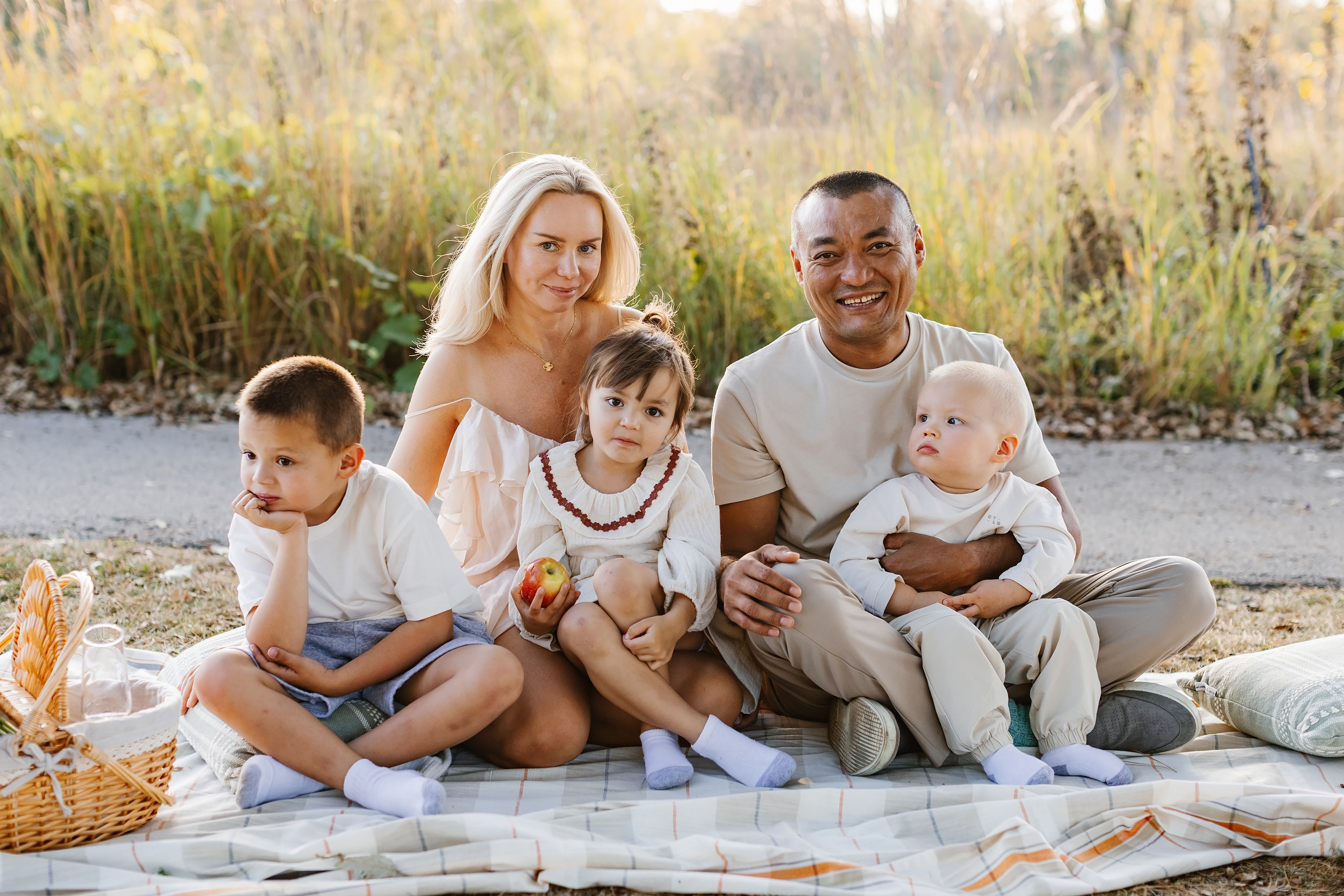 09.30.25 Family Photoshoot. Wedding family event photographer in Chicago Nick Yushevich