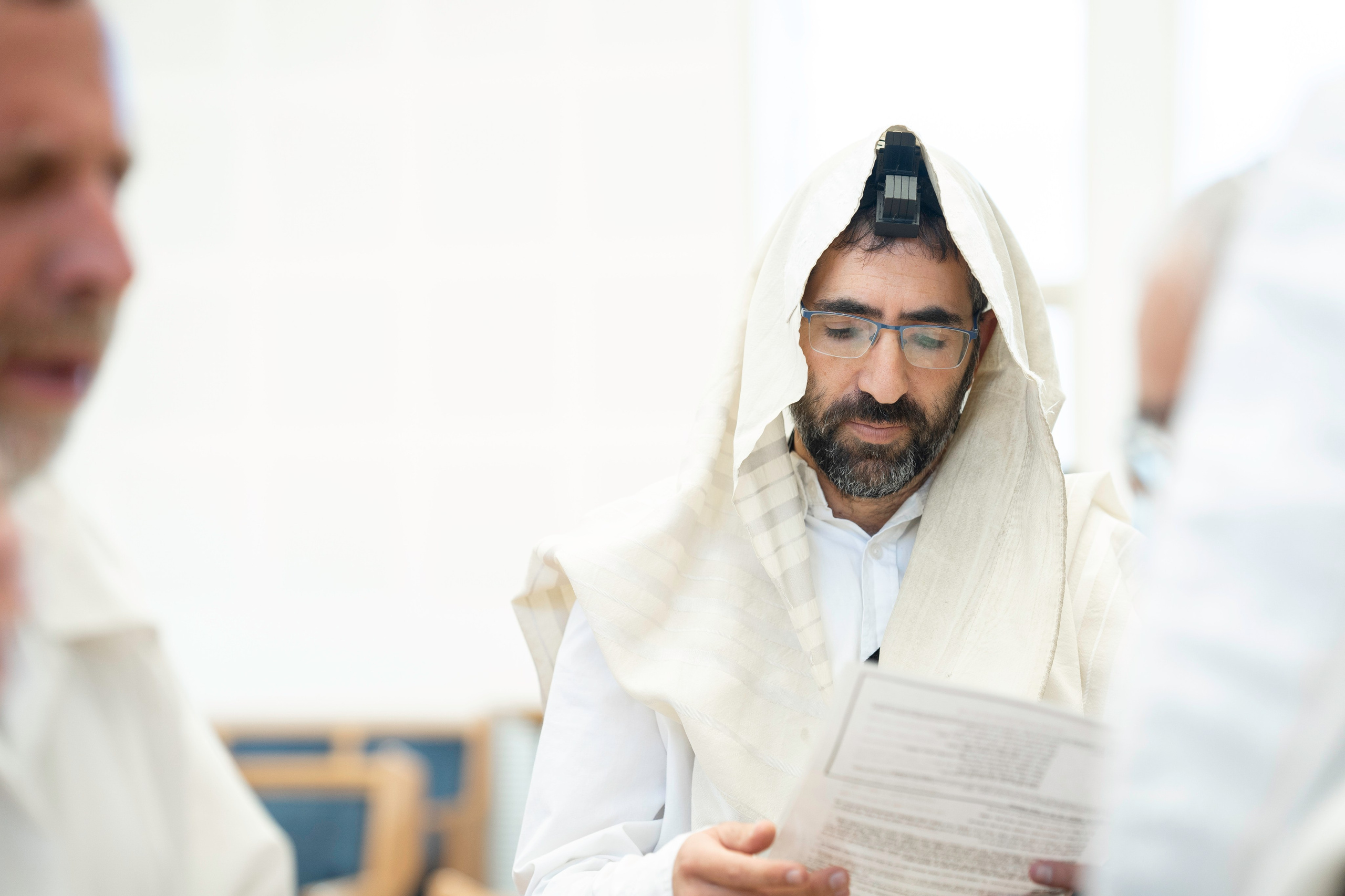 הברית של יוסף וחנה. יוסף מזרחי צילום חתונה, ברית וזוגיות. צלם מקצועי שאוהב להוציא אתכם הכי יפים ברגעים הכי מרגשים