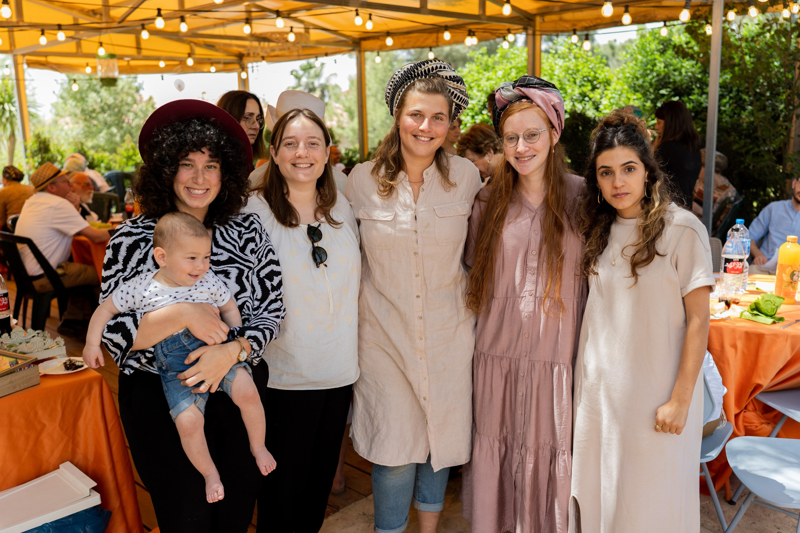 משפחת ברנד. יוסף מזרחי צילום חתונה, ברית וזוגיות. צלם מקצועי שאוהב להוציא אתכם הכי יפים ברגעים הכי מרגשים