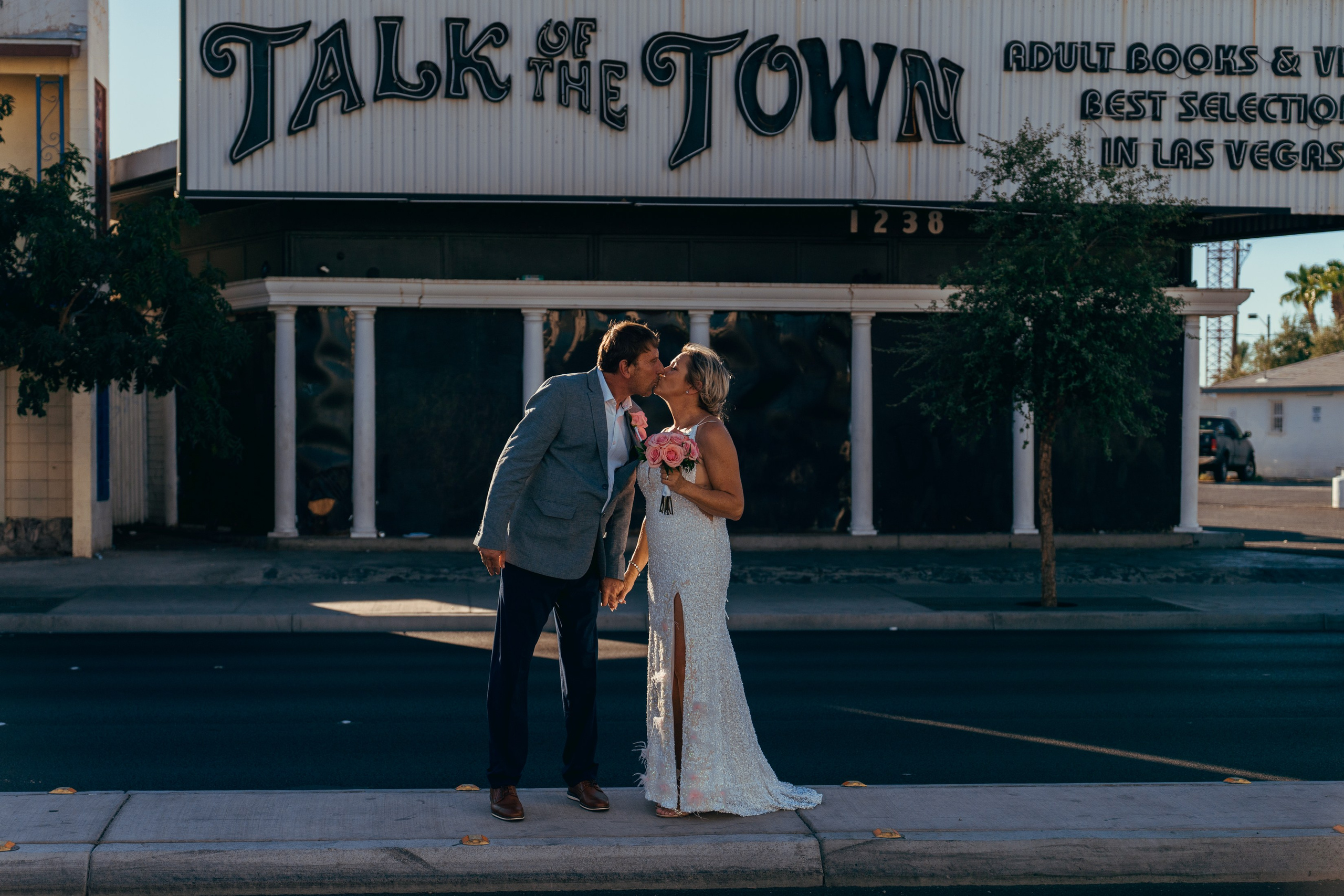 Sandra&Steffen. Renewal vows. Wedding & elopement photographer Viktoriya Kravtsov. Las Vegas