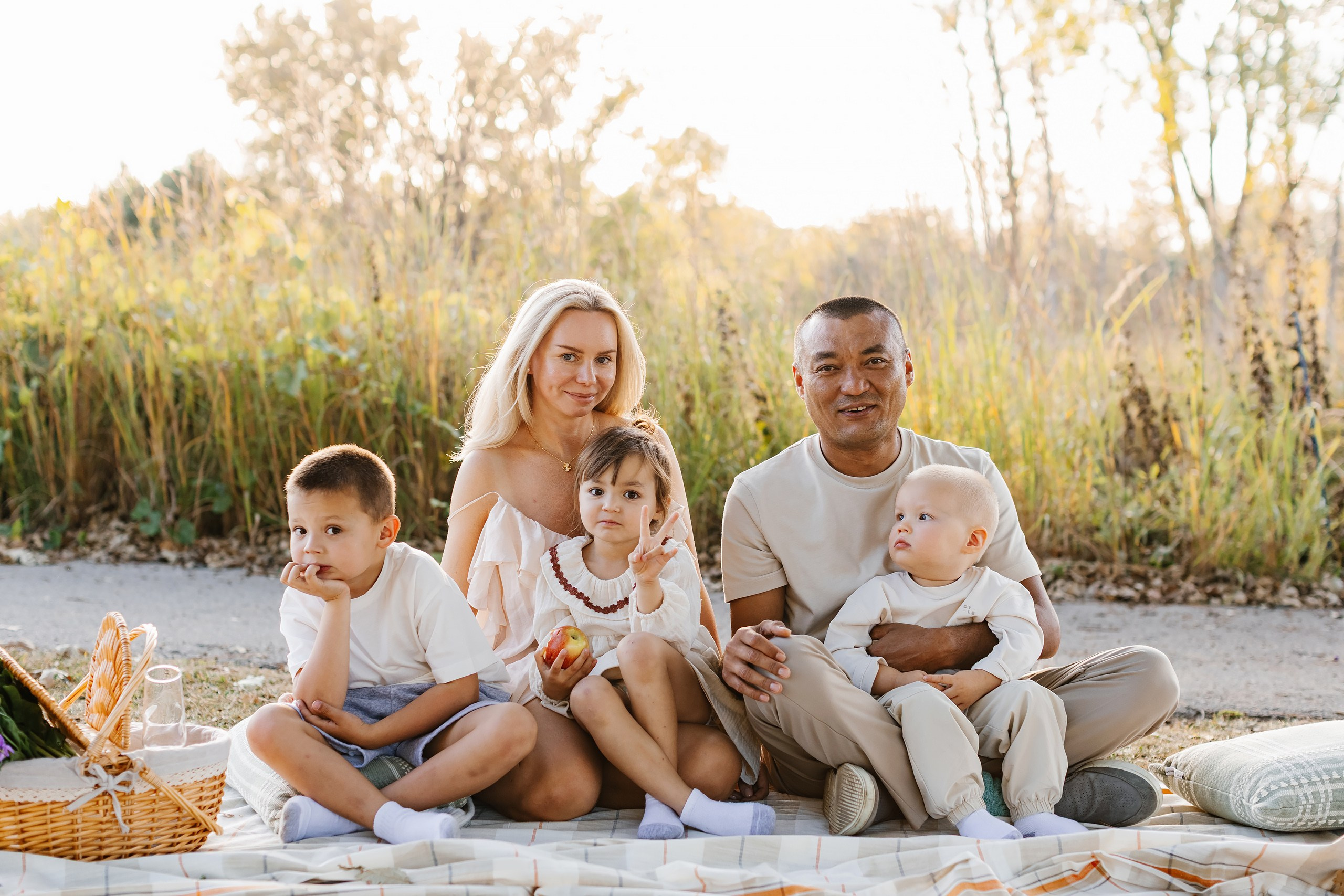 09.30.25 Family Photoshoot. Wedding family event photographer in Chicago Nick Yushevich