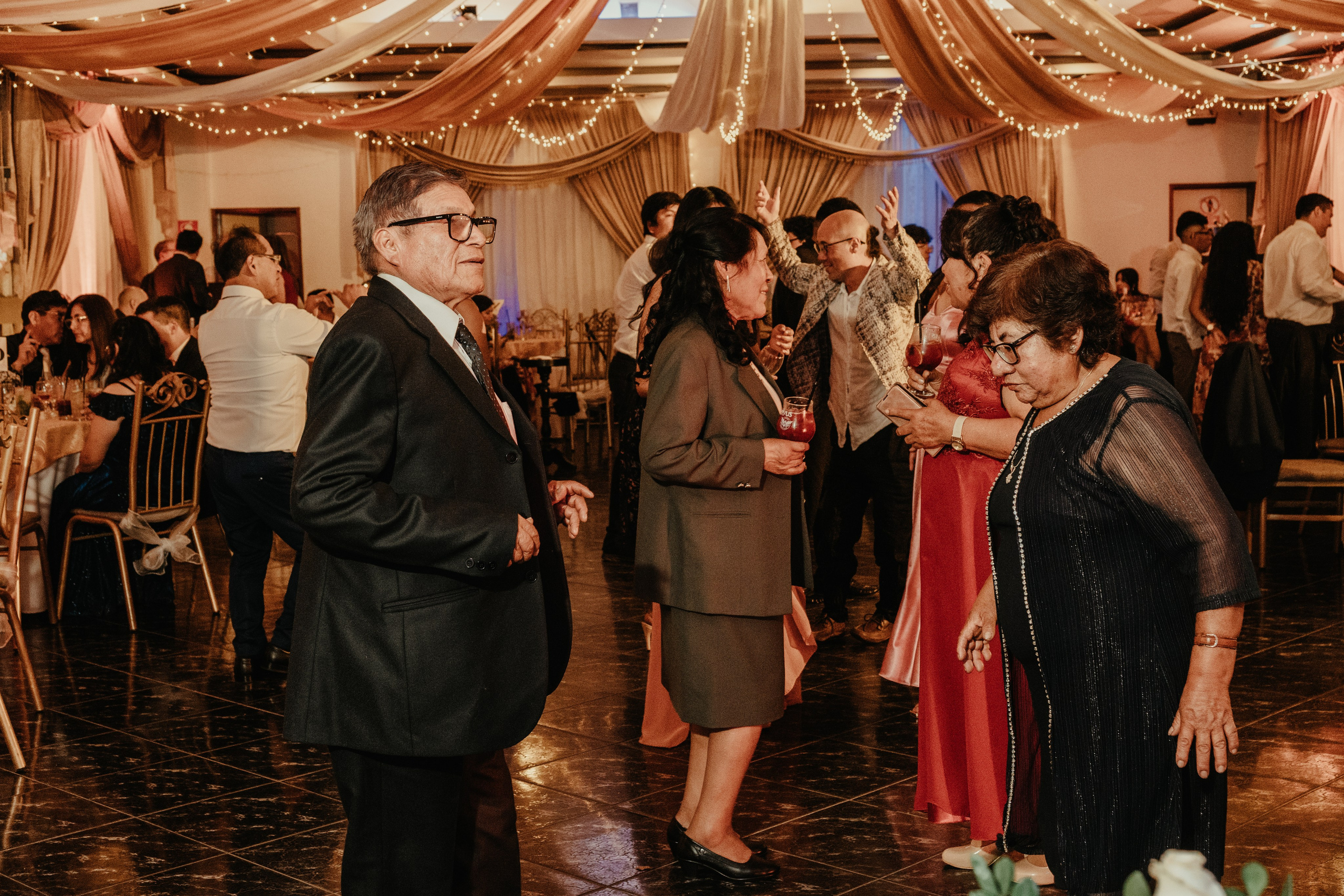 VANESSA + FRANKLIN BODA RELIGIOSA. Studio KVTA | Fotografía y Video de Bodas en Arequipa