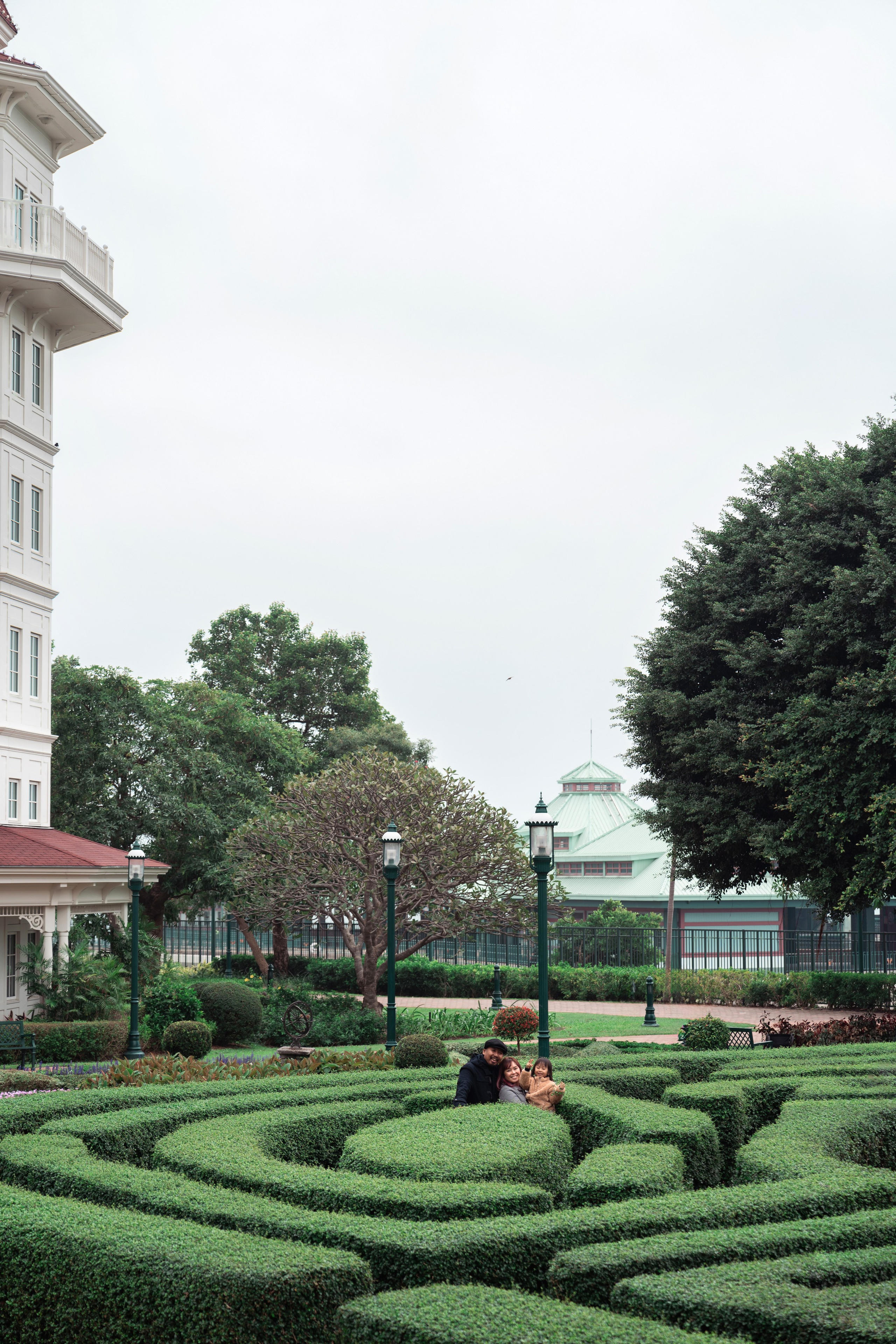 IVONY & BAYU | DISNEYLAND HOTEL. PHOTOGRAPHER IN HONG KONG (WEDDING, FASHION, FAMILY, EVENTS)