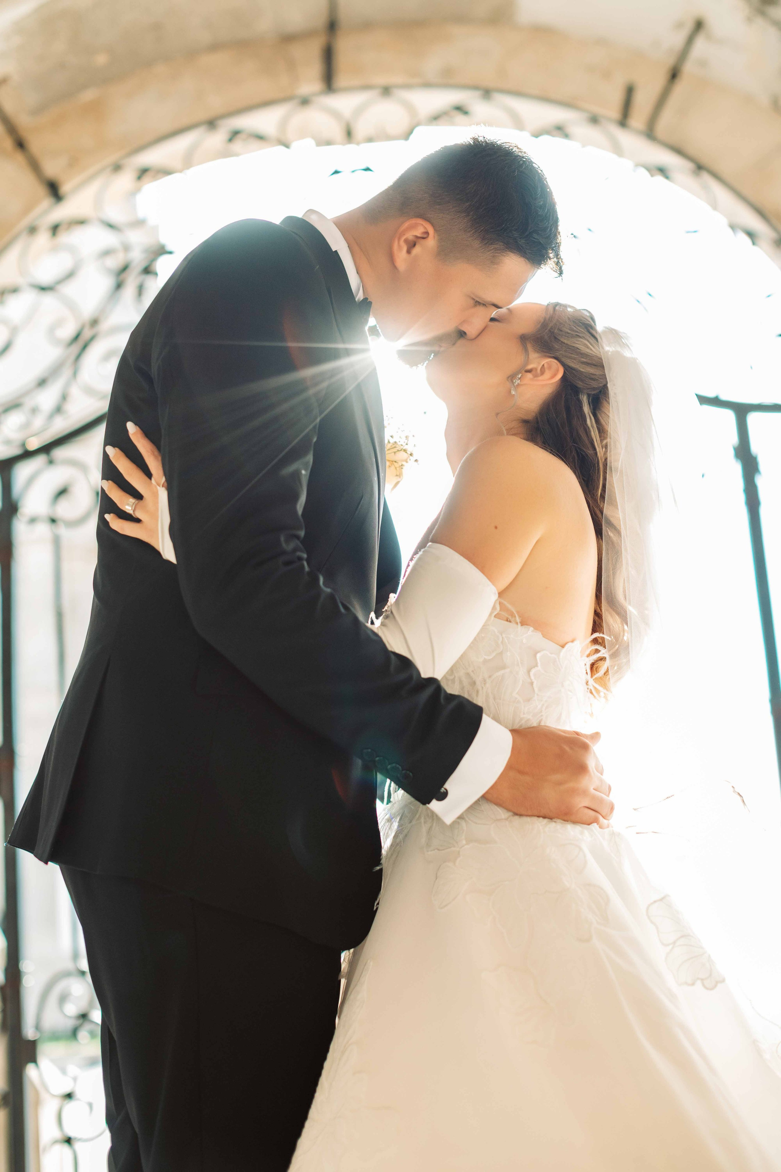 Bianca & Radu. Contrast Studio