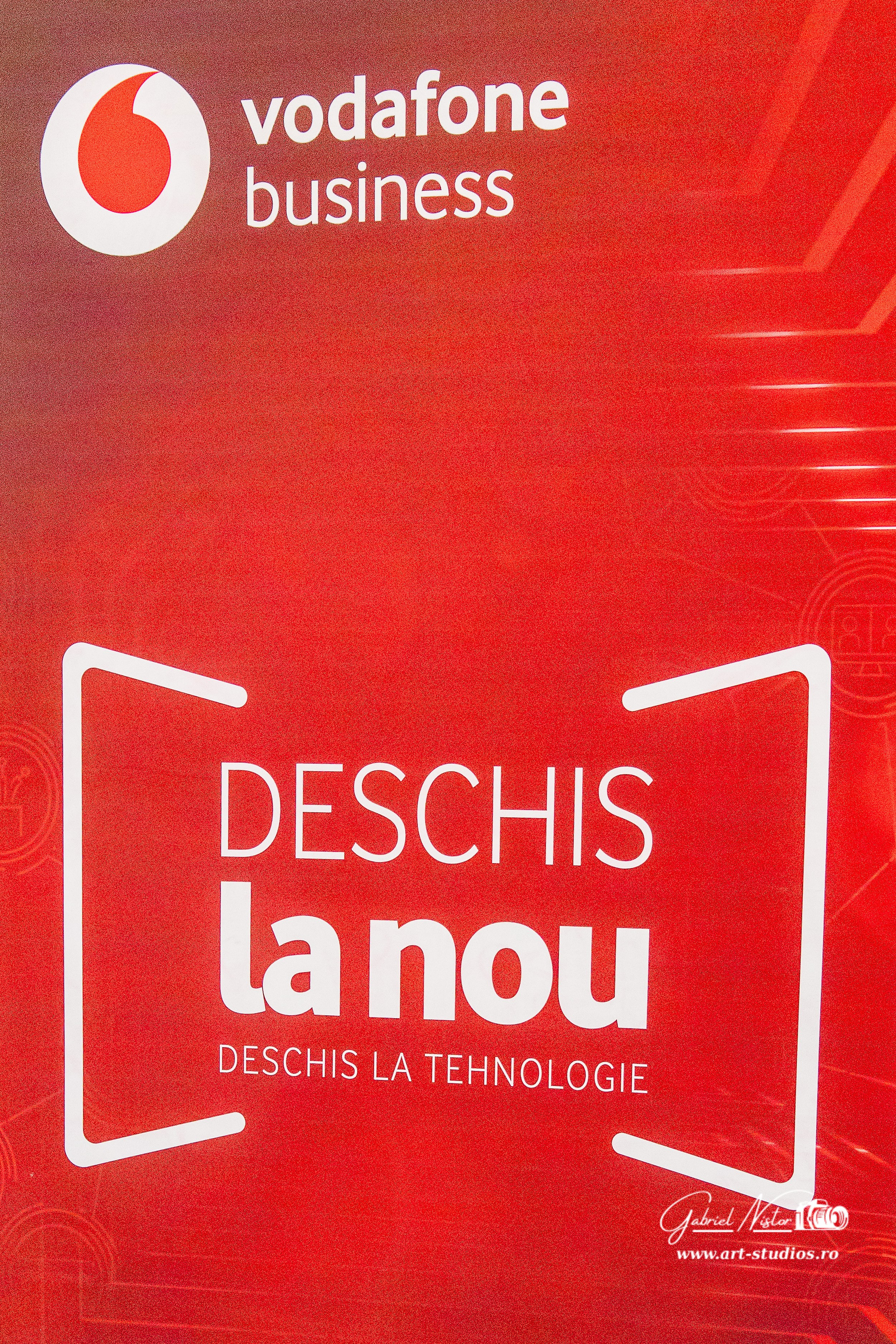 Vodafone - Deschis la&nbsp;Nou