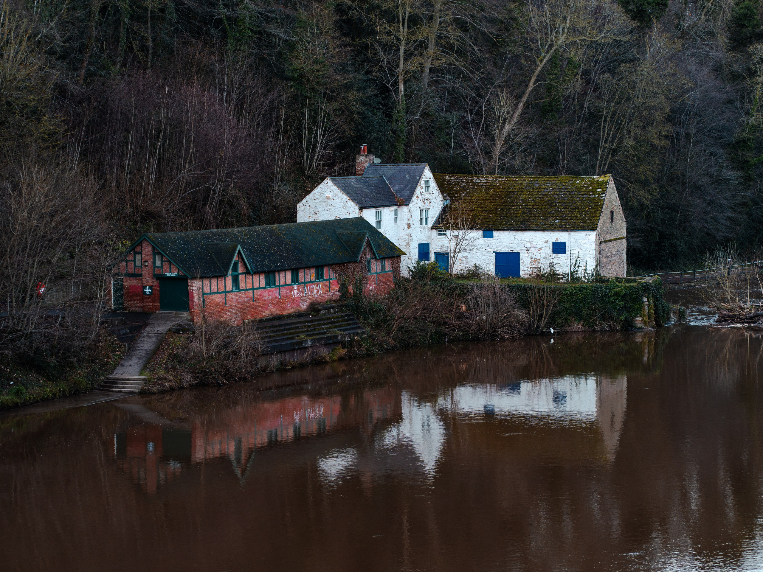 Cities. Expect Miracles Photography by Kate & Andrew