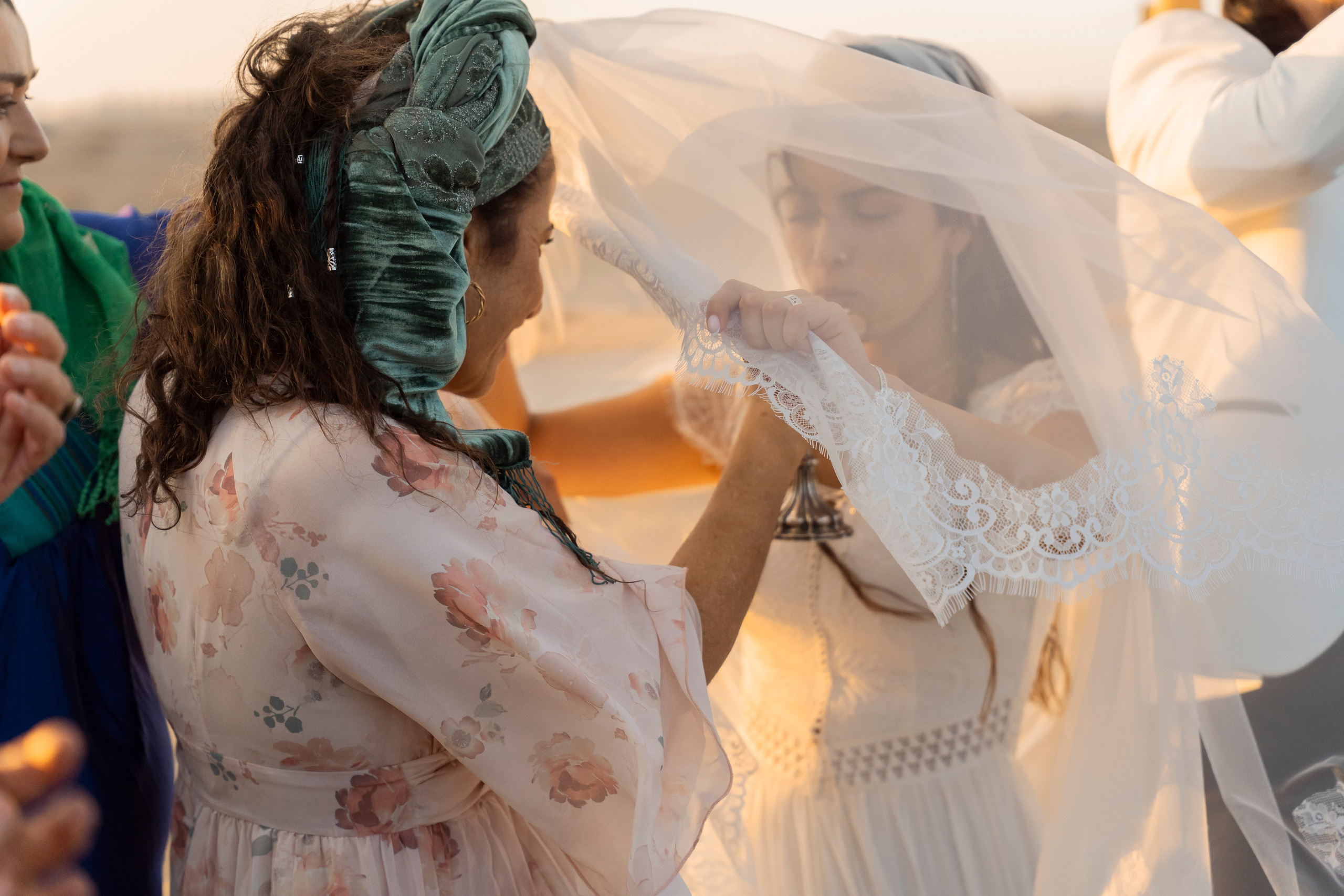 אביה ואחיה. יוסף מזרחי צילום חתונה, ברית וזוגיות. צלם מקצועי שאוהב להוציא אתכם הכי יפים ברגעים הכי מרגשים