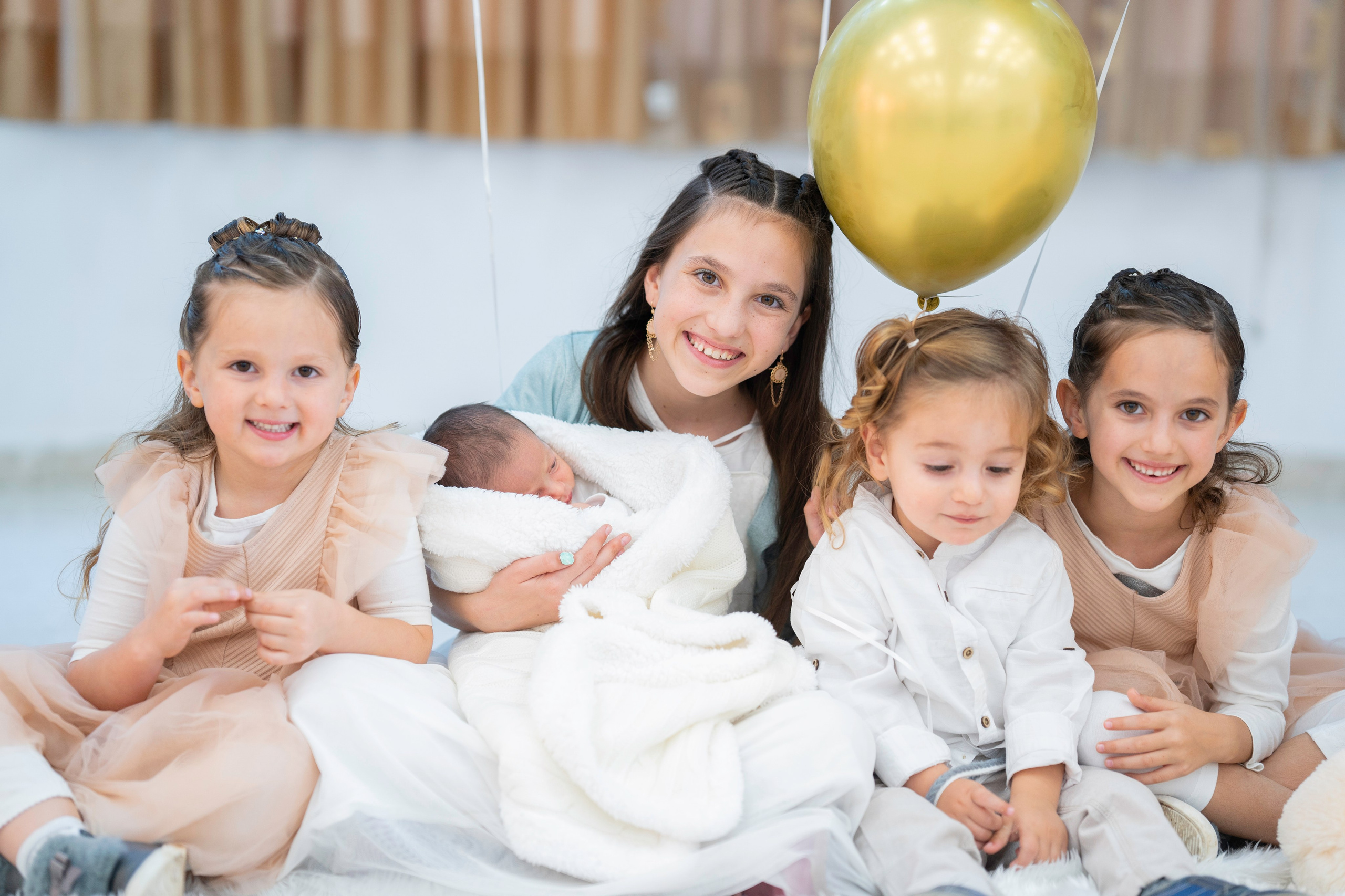 הברית של יוסף וחנה. יוסף מזרחי צילום חתונה, ברית וזוגיות. צלם מקצועי שאוהב להוציא אתכם הכי יפים ברגעים הכי מרגשים