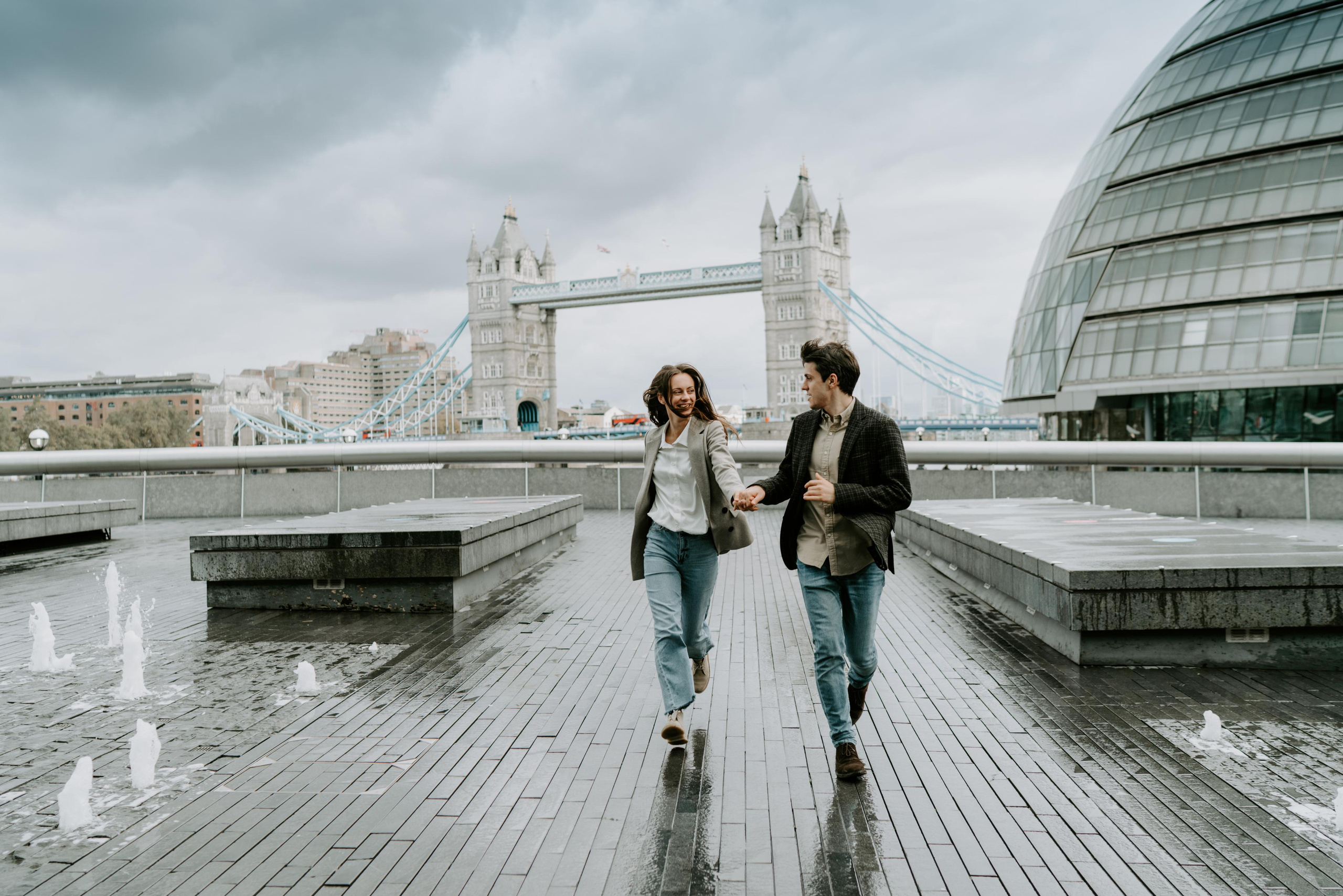 Proposal session by Tower Bridge. London portrait and family photographer