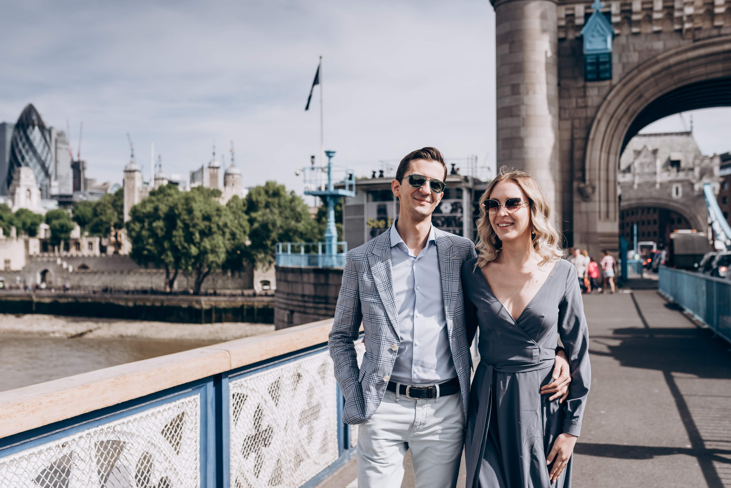 Engagement session by Tower Bridge. London portrait and family photographer