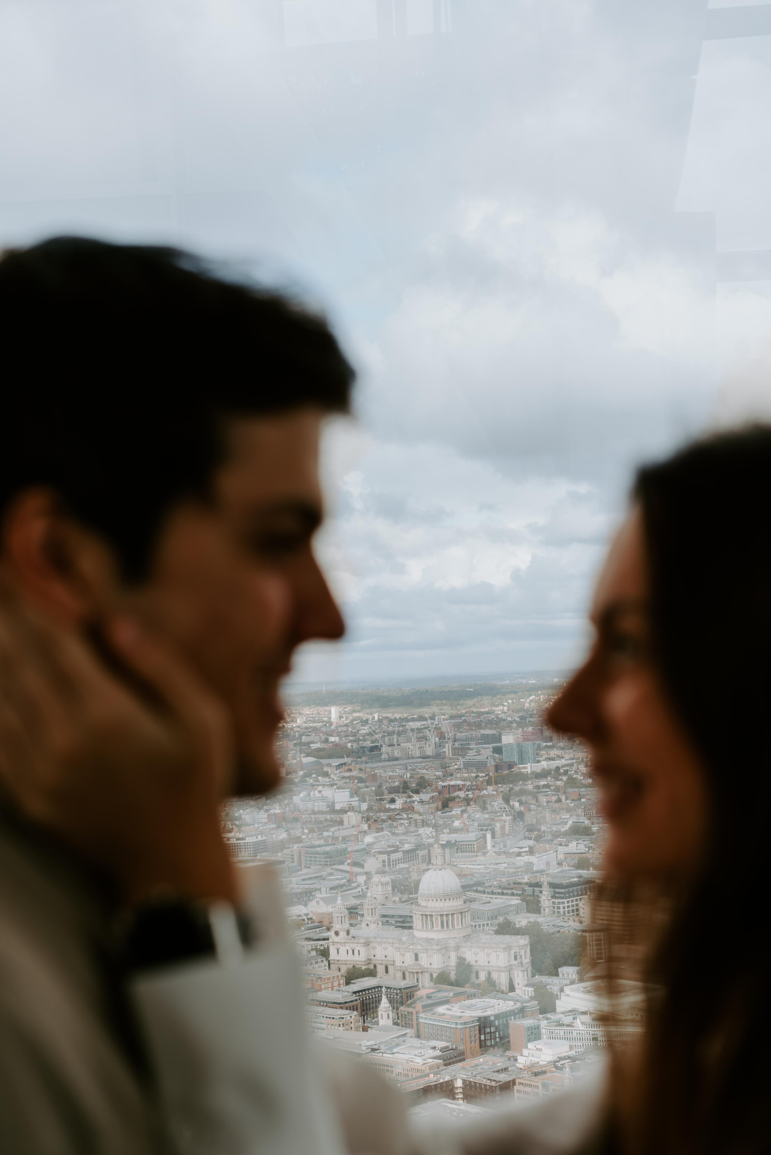 Proposal session by Tower Bridge. London portrait and family photographer