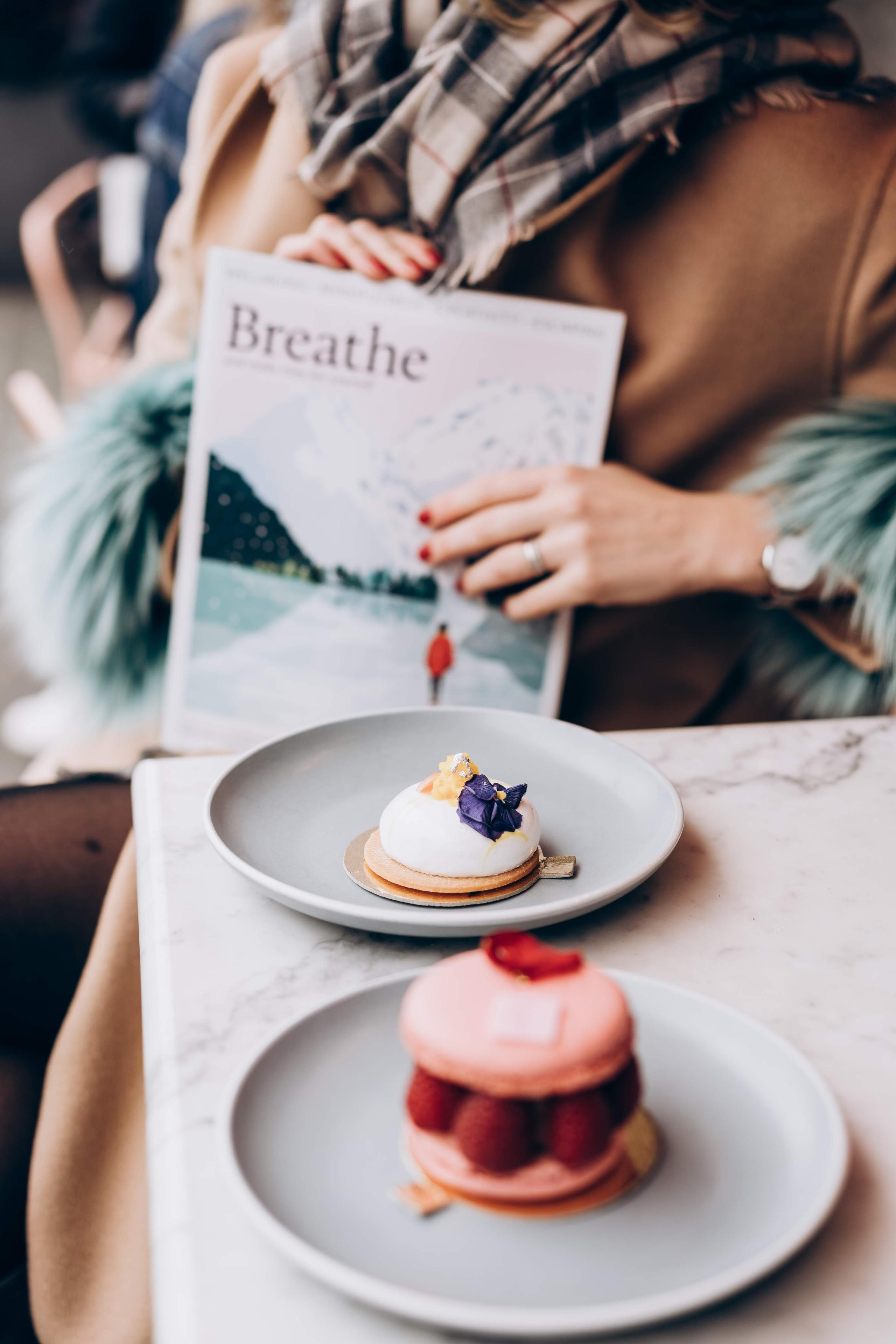 delicious pink macaroni 