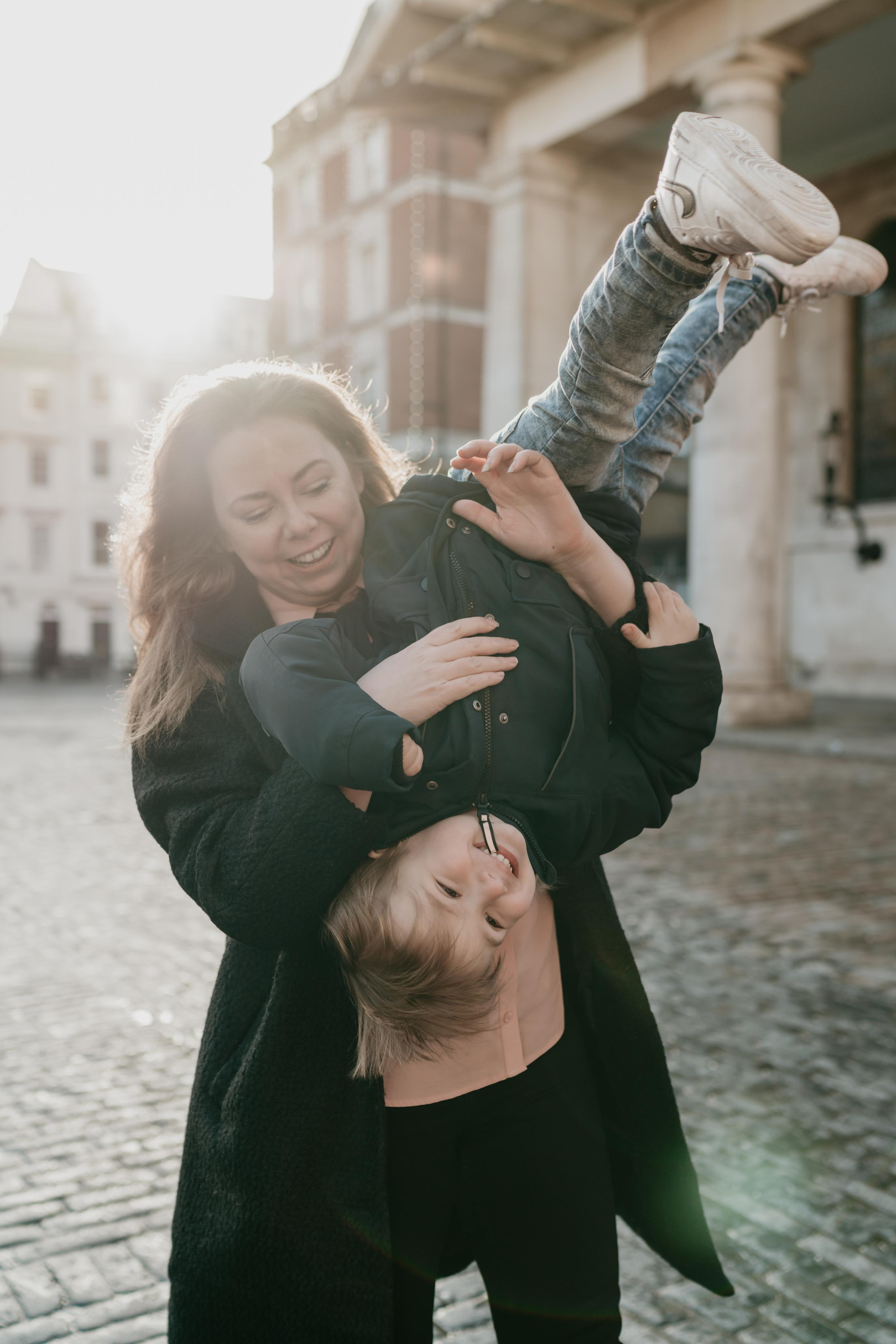 Family Christmas session in Covent Garden. London portrait and family photographer