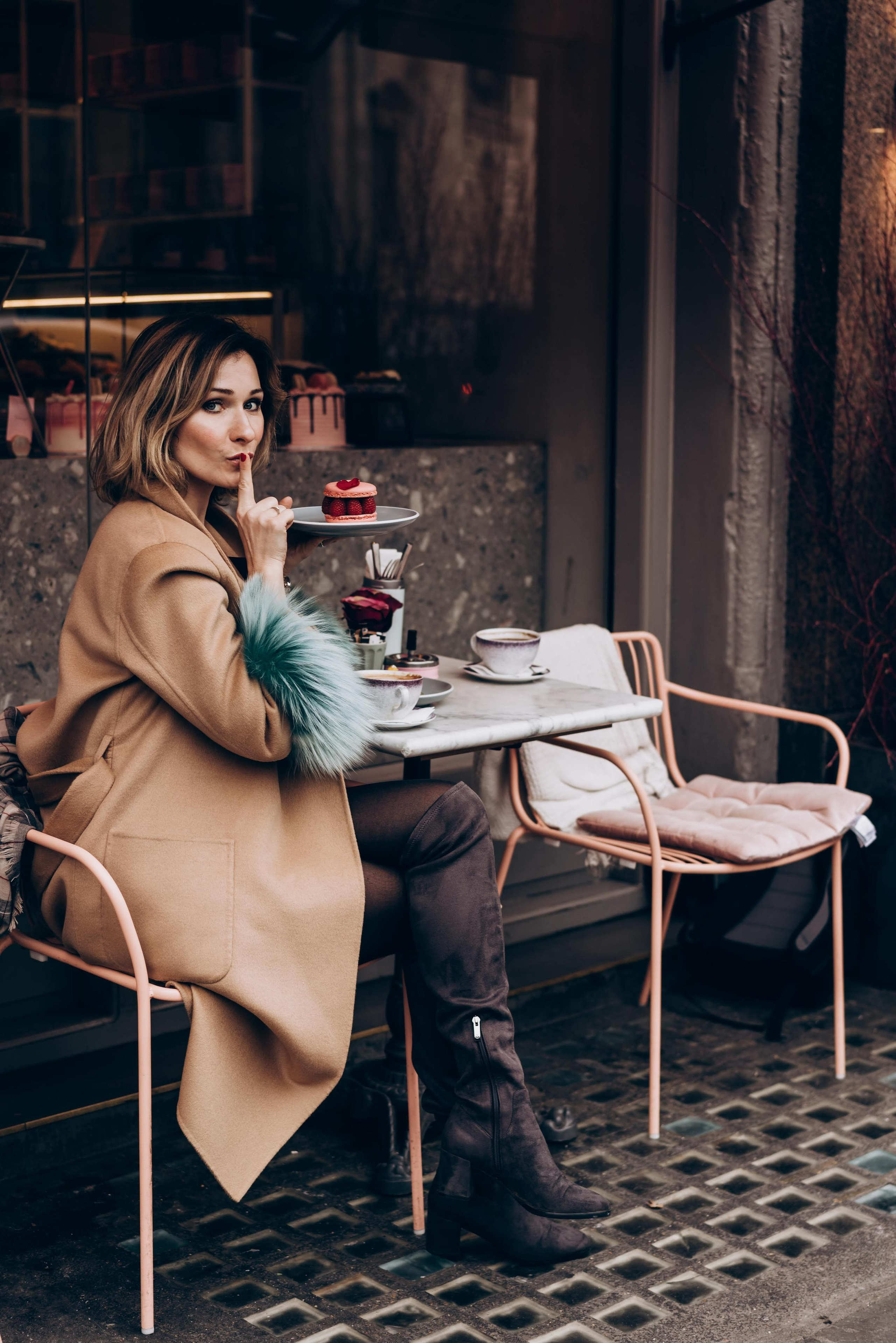 Casual portrait session in South Kensington. London portrait and family photographer