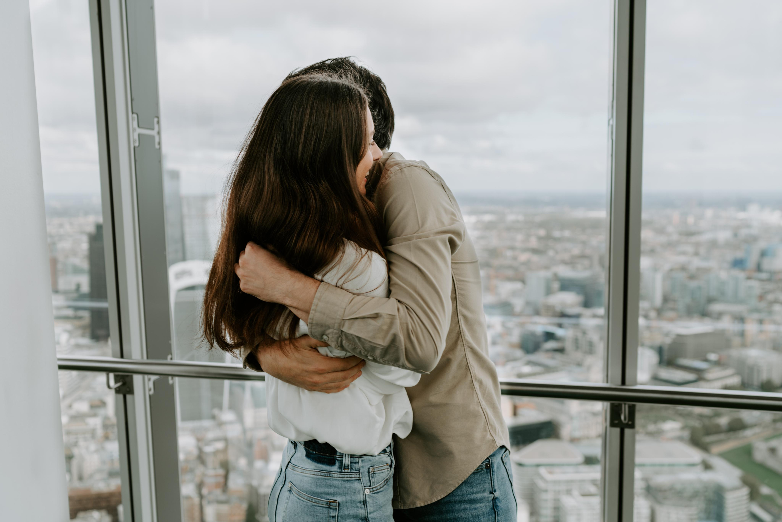 Proposal session by Tower Bridge. London portrait and family photographer