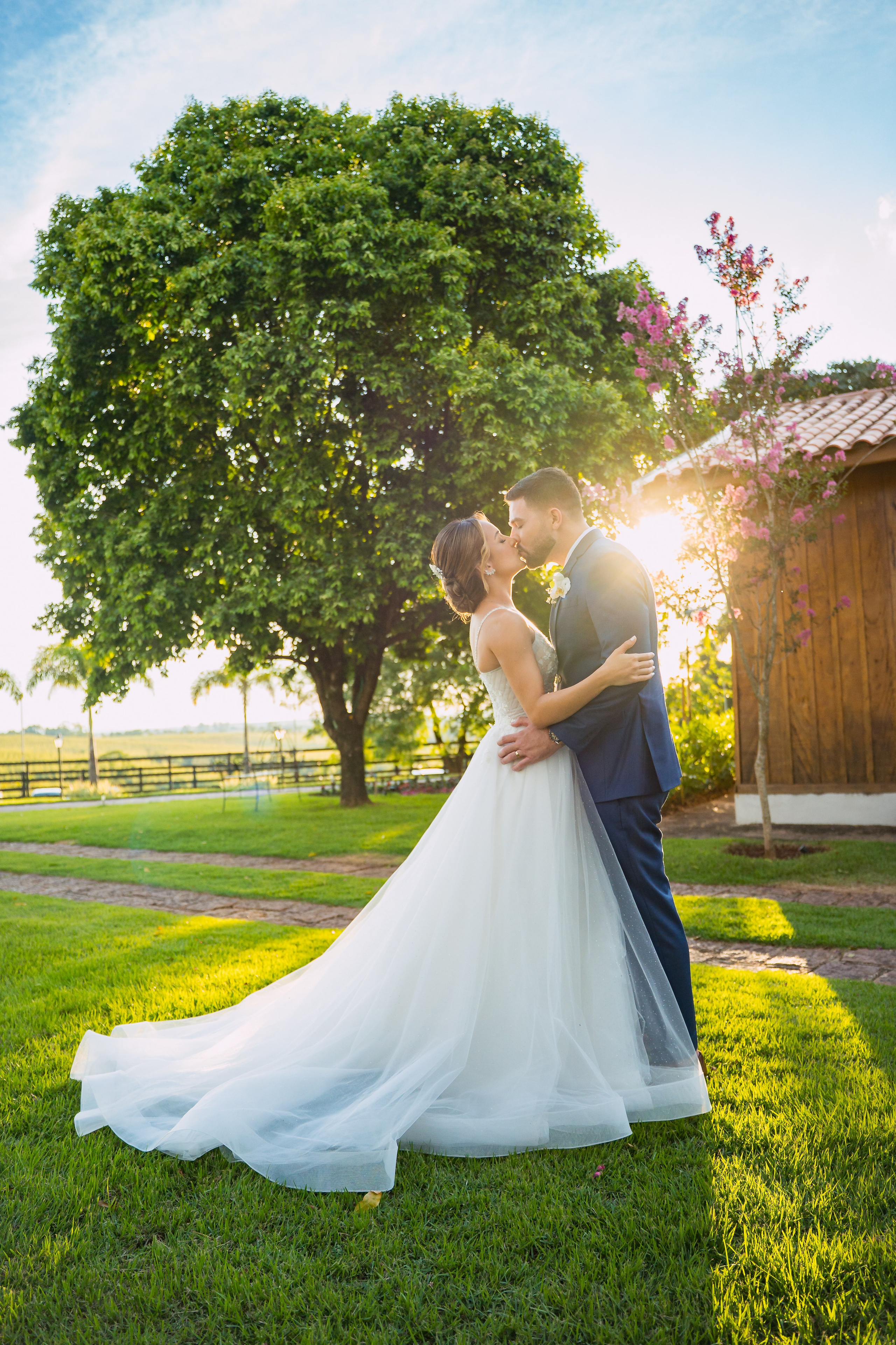 História de Aline & Gabriel. O Casal Dos Noivos