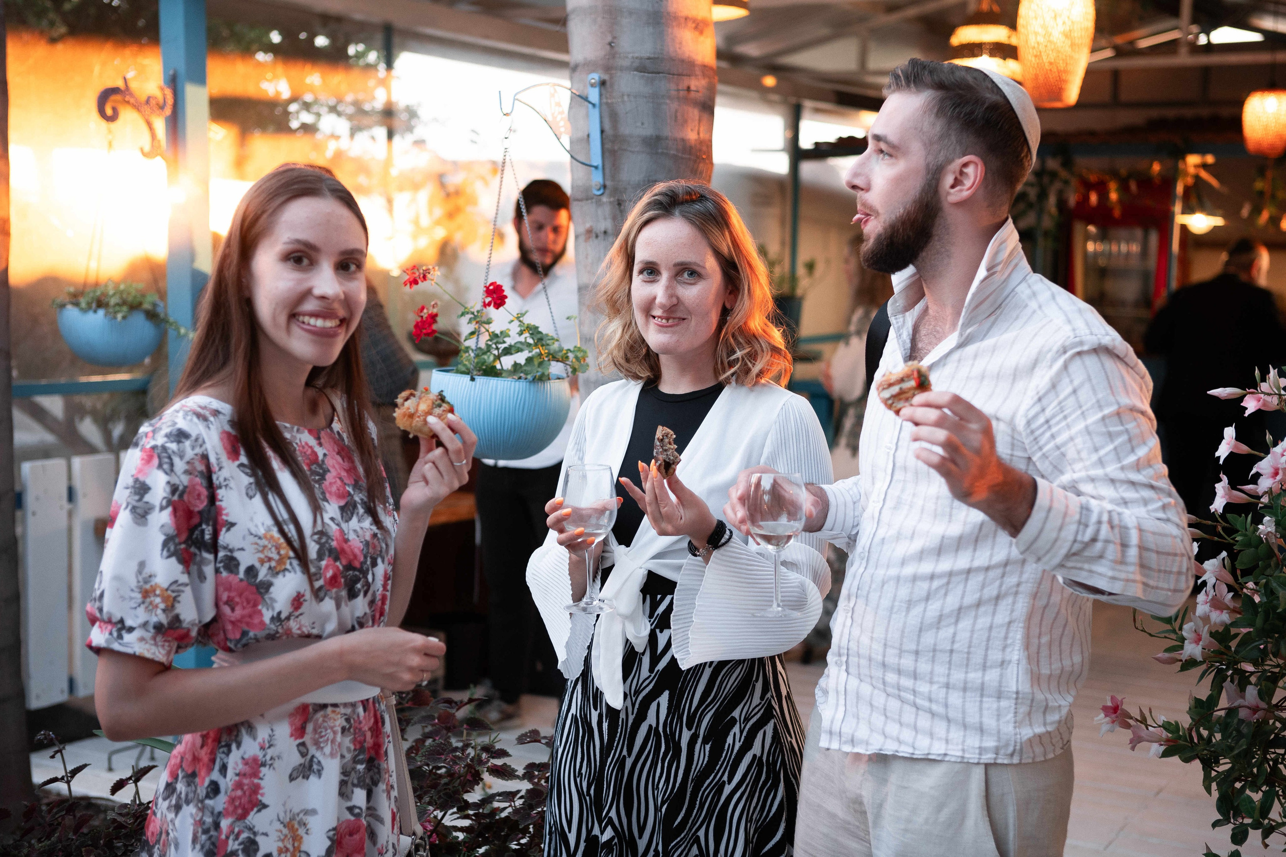 WEDDING IN A COZY PLACE NEAR TEL AVIV. PHOTOGRAPHER IN ISRAEL