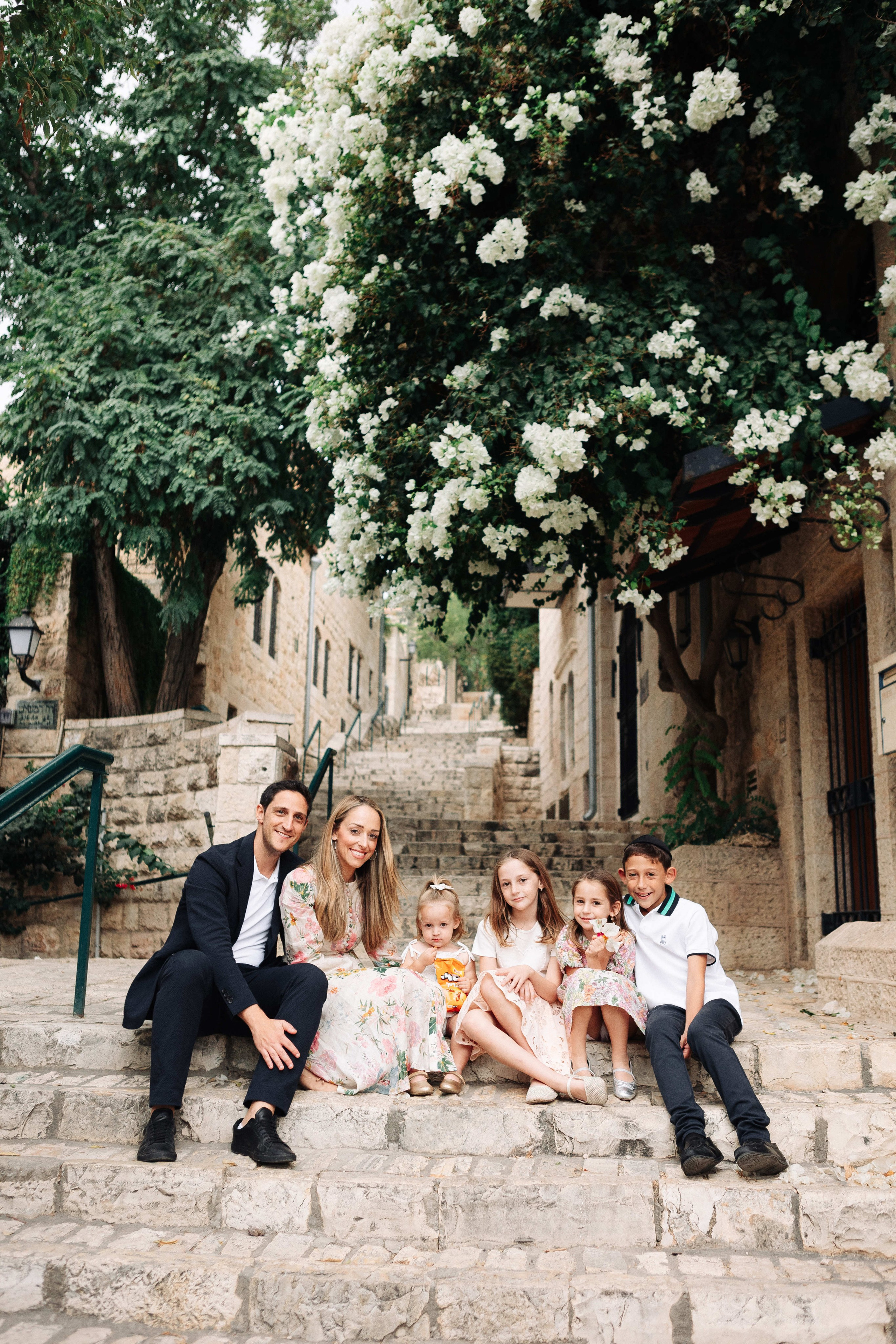 BIG FAMILY IN YAMIN MOSHE. Https://shi-photo.com/