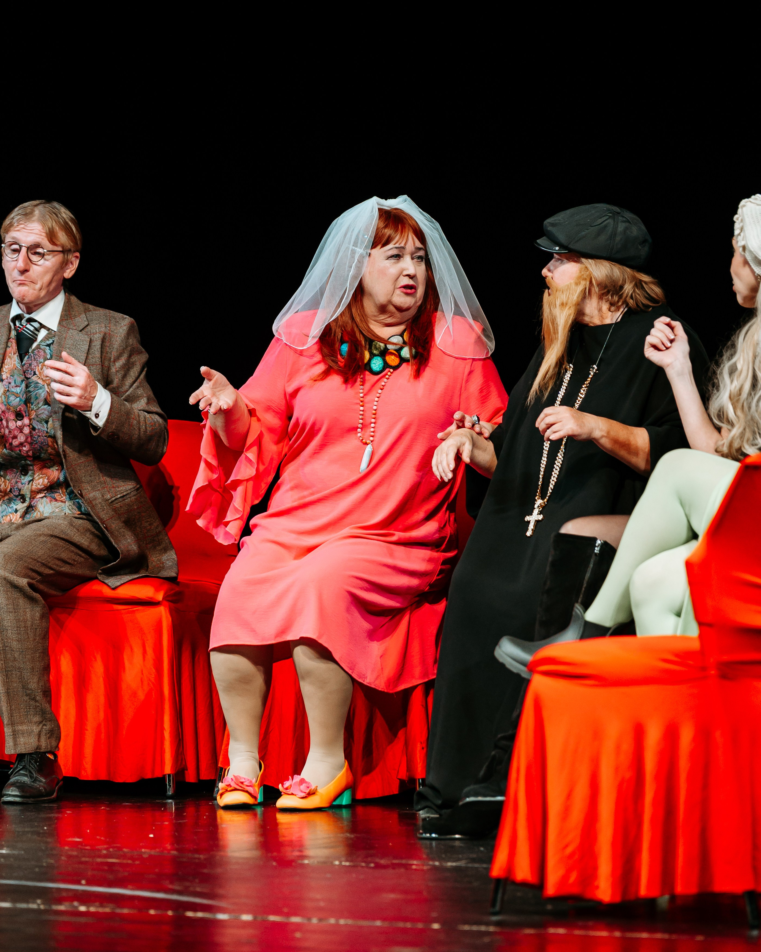 Garbo Teater „12 стульев“. Jelizaveta Gross - reportaaži- ja portreefotograaf Narvas