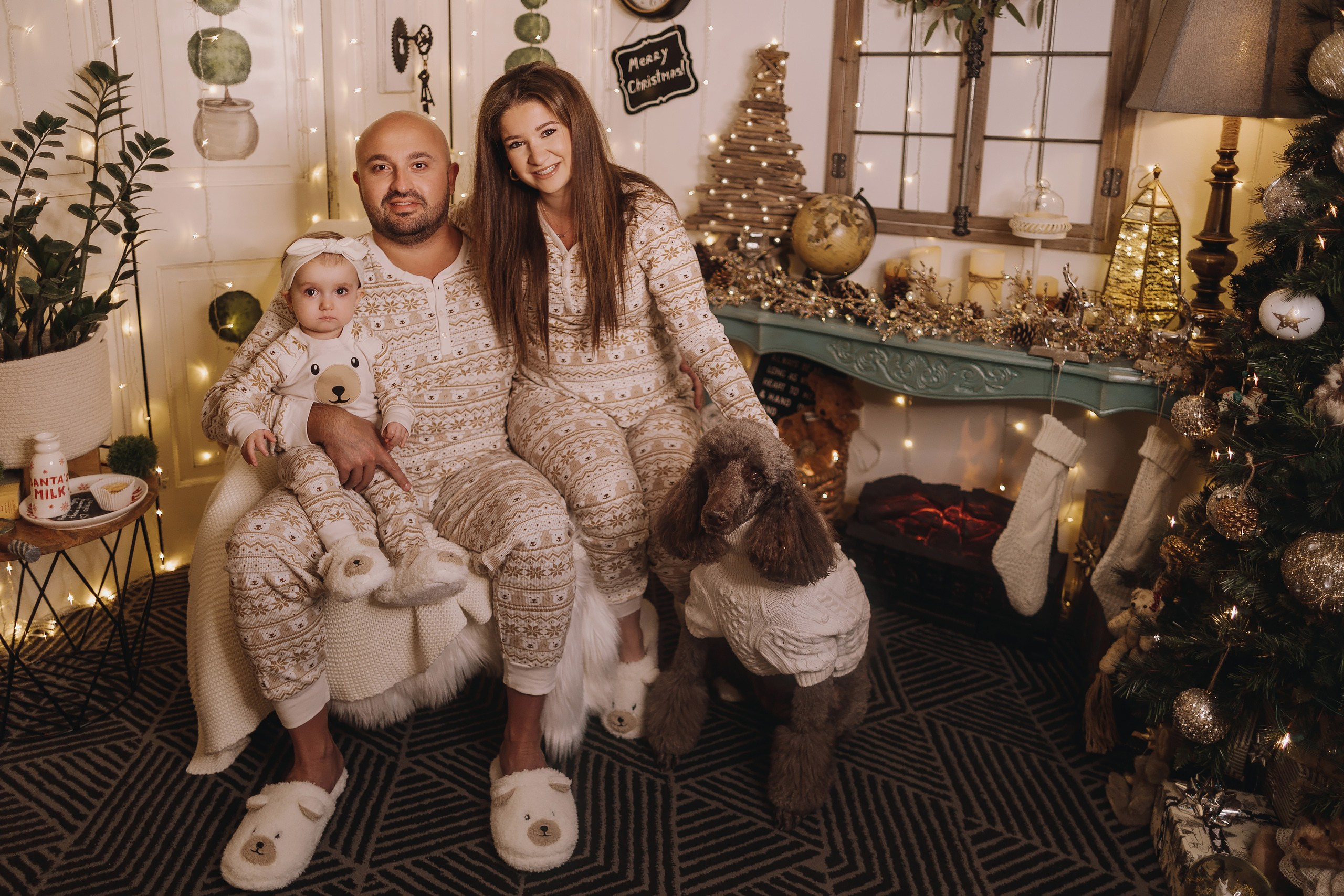 09.12.2023 Christmas Photoshoot. Wedding family event photographer in Chicago Nick Yushevich