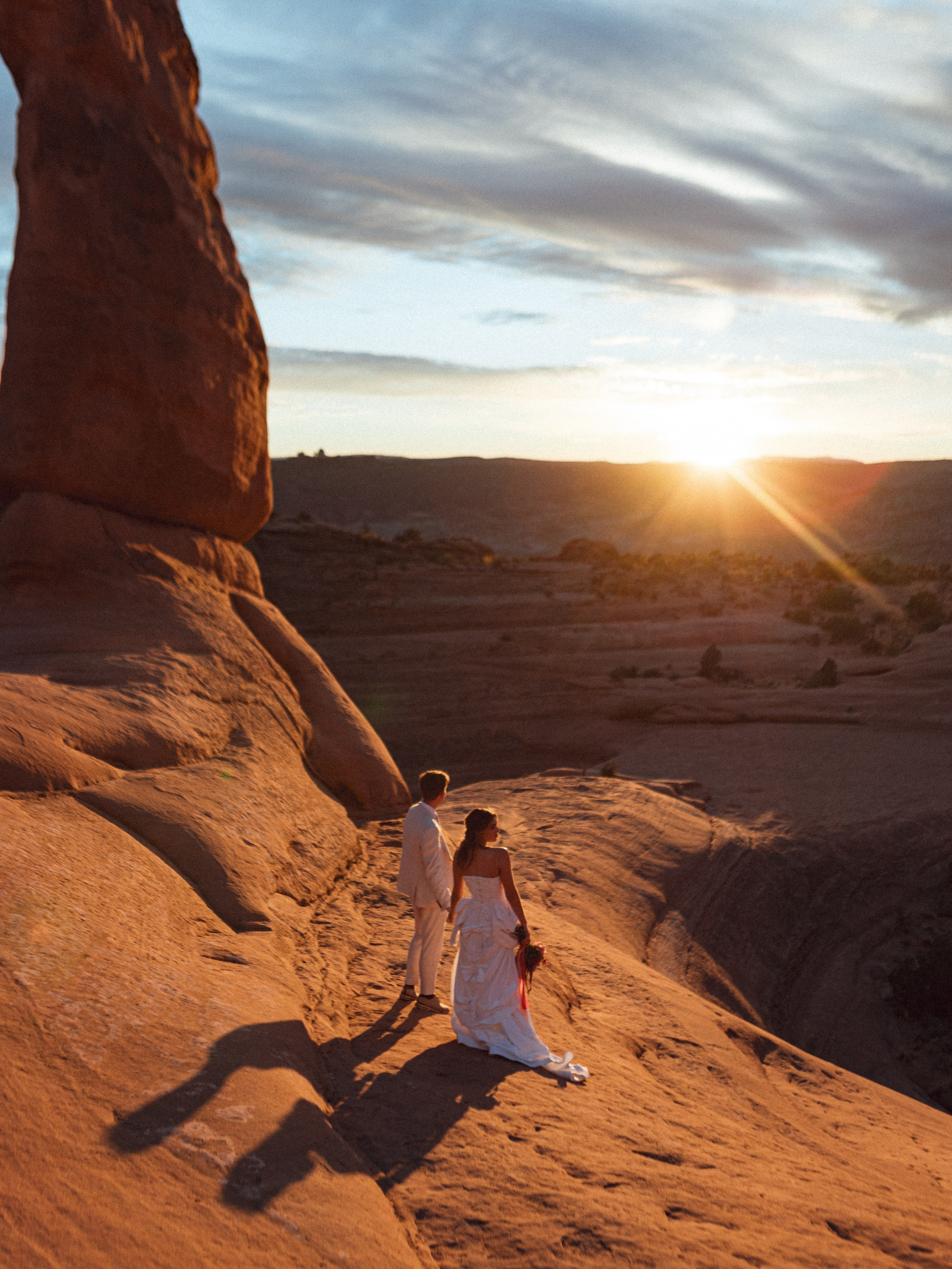 J&J at National Arches. Sara Eulalia | Virginia Photographer