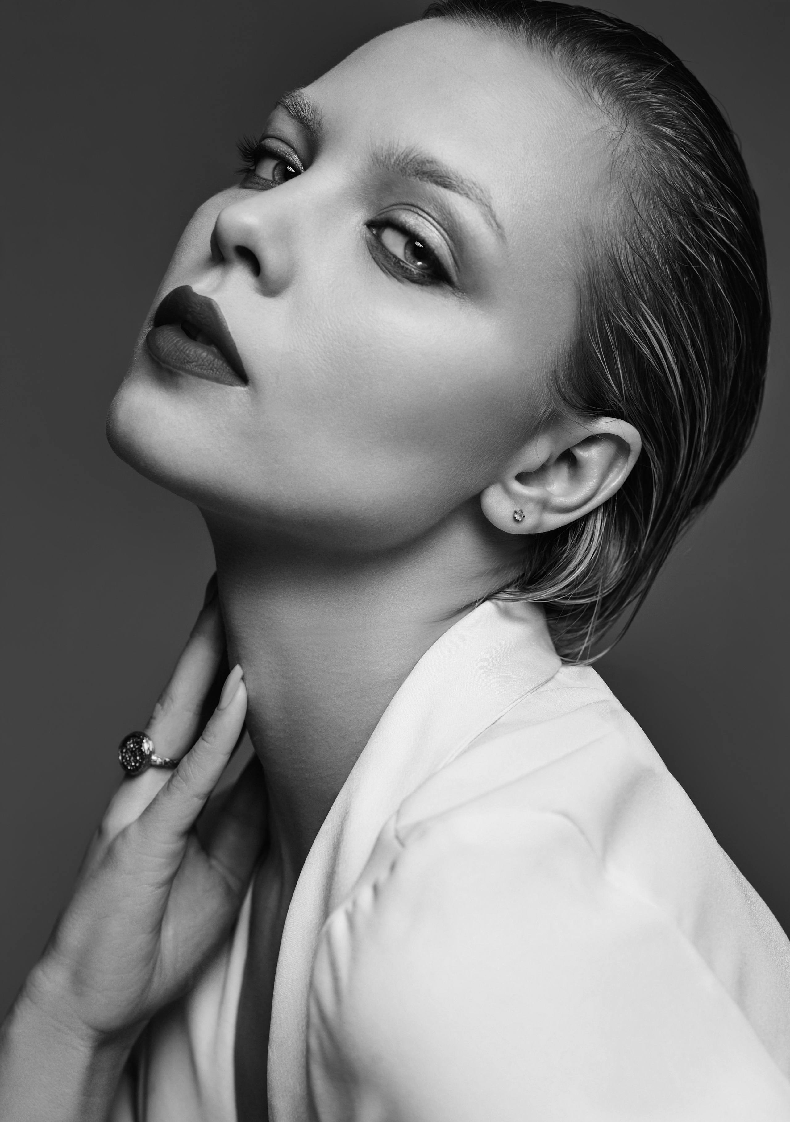 Victoria: studio portrait session in Los Angeles. Alice Bell — Wedding photographer in New York