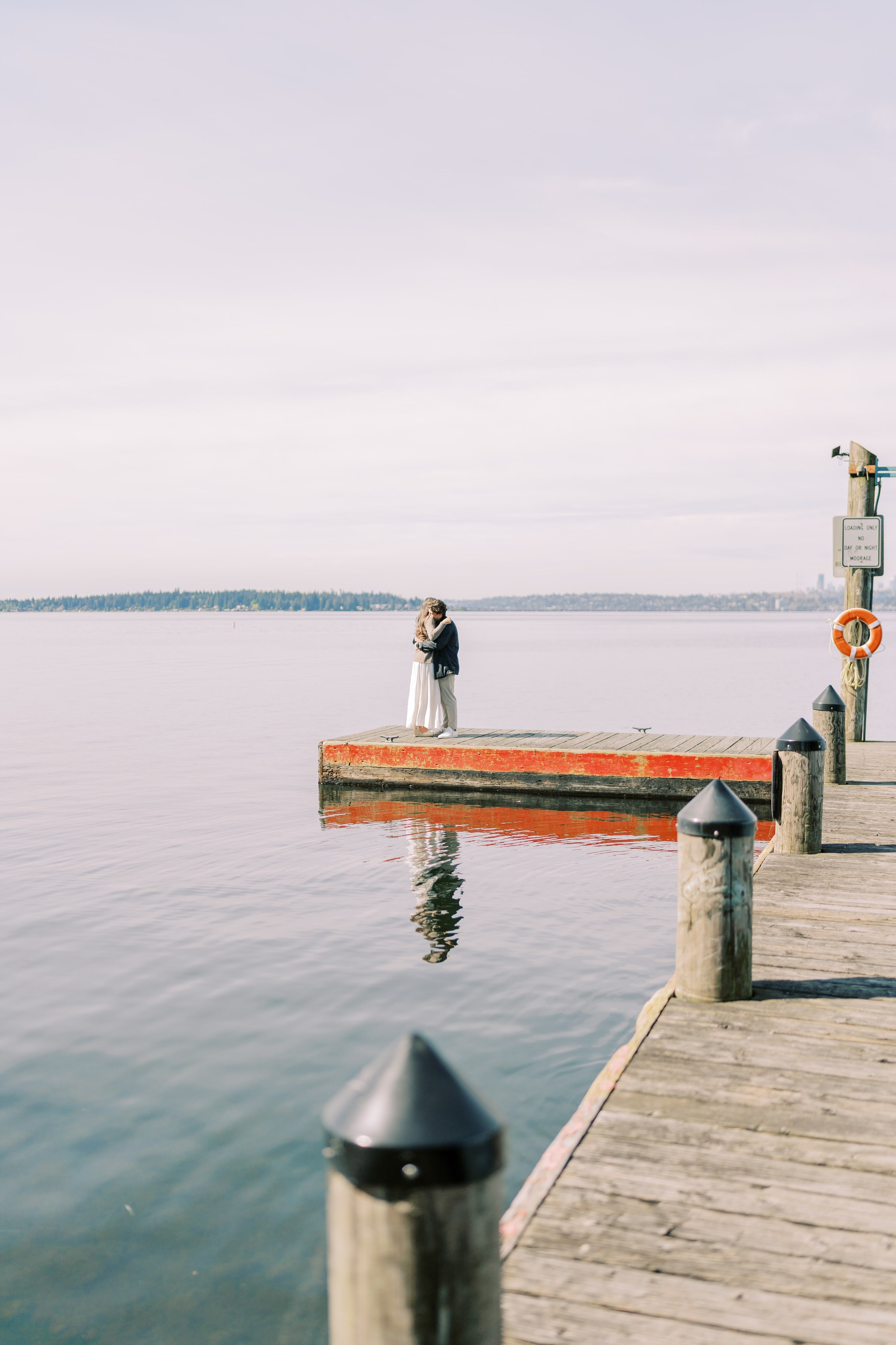 Engagement photo shoot Jake & Caroline / May 2024. Marina Park|Kirkland, WA. EVAN ARISTOV WEDDING PHOTOGRAPHY — Seattle Wedding Photographer