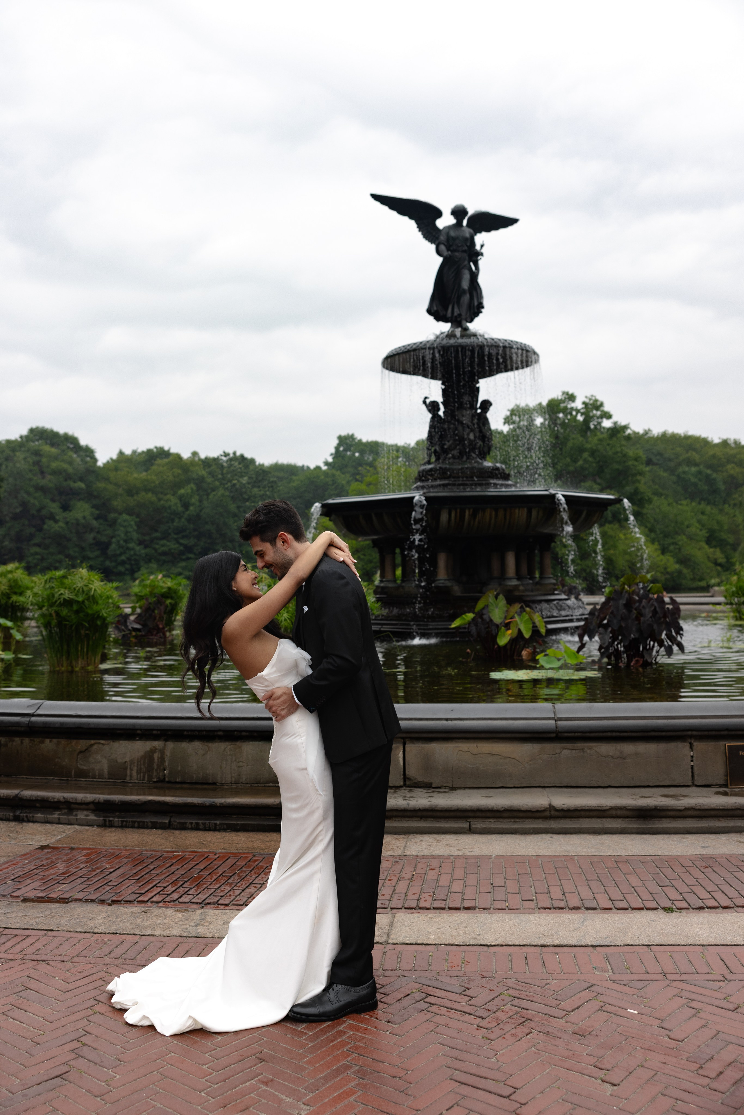 Engagement in Central Park. Photographer Anastasia Nagibina