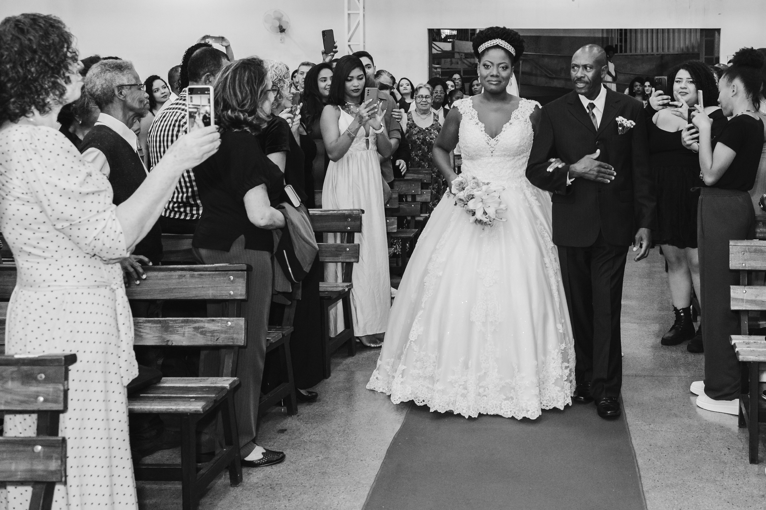 L + C — QUE TREM MAIS LINDO. Fotografia de casamento em Belo Horizonte