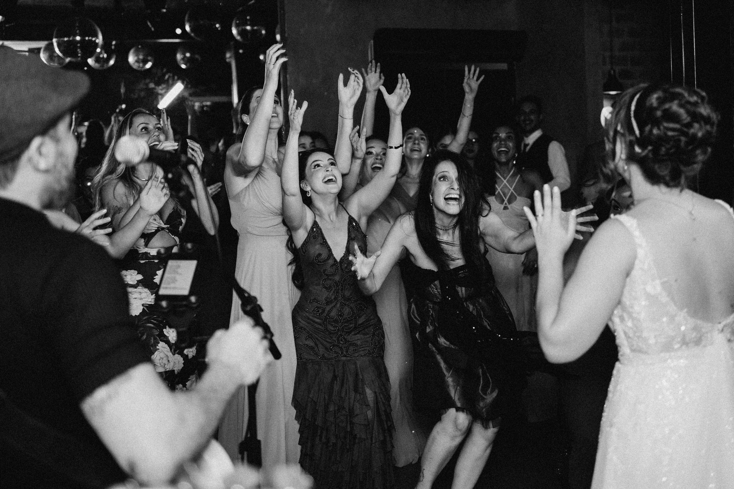 L & F — Já podemos marcar a renovação?. Fotografia de casamento em Belo Horizonte