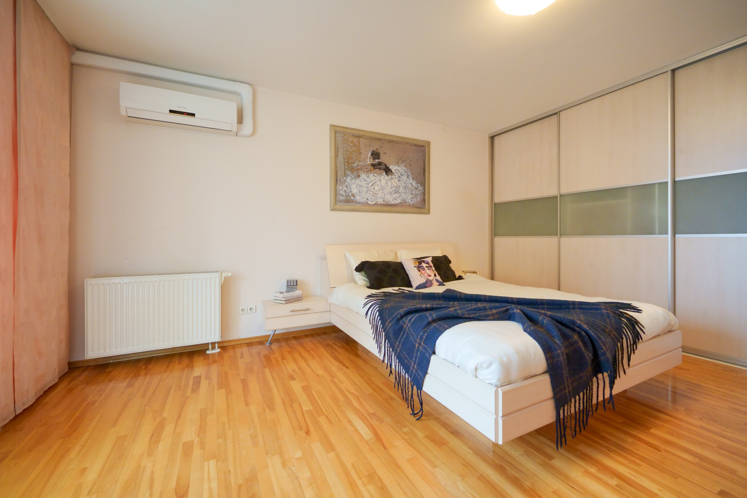 2--jų kambarių butas L. Gyros 80, Vilnius. Elina Sapiega fotografė Vilniuje