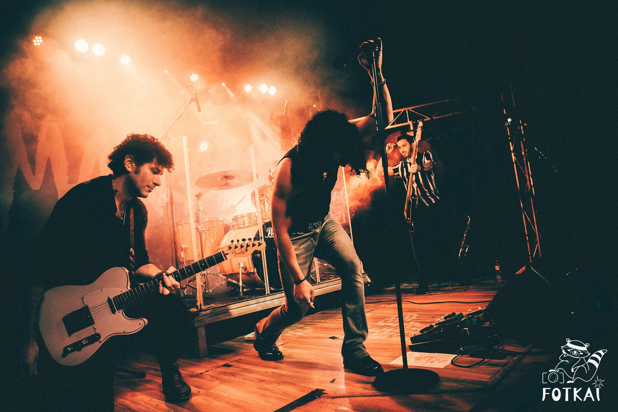 DENISDENIS — reportaje fotográfico del concierto en la Sala Marearock (Alicante) | FOTKAI