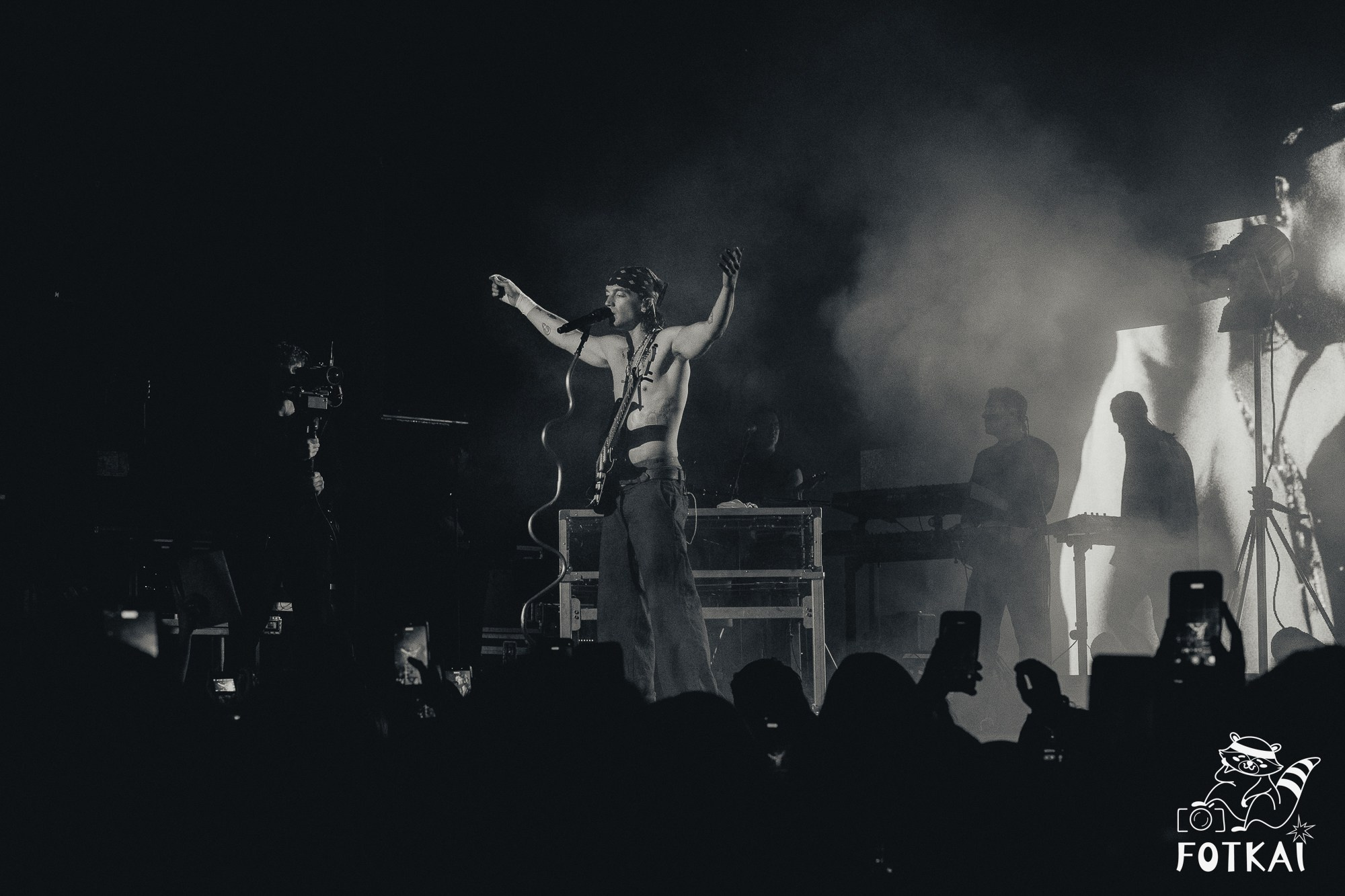 LANY — Concert Photos at Sala Razzmatazz, Barcelona, Spain 2026 | FOTKAI