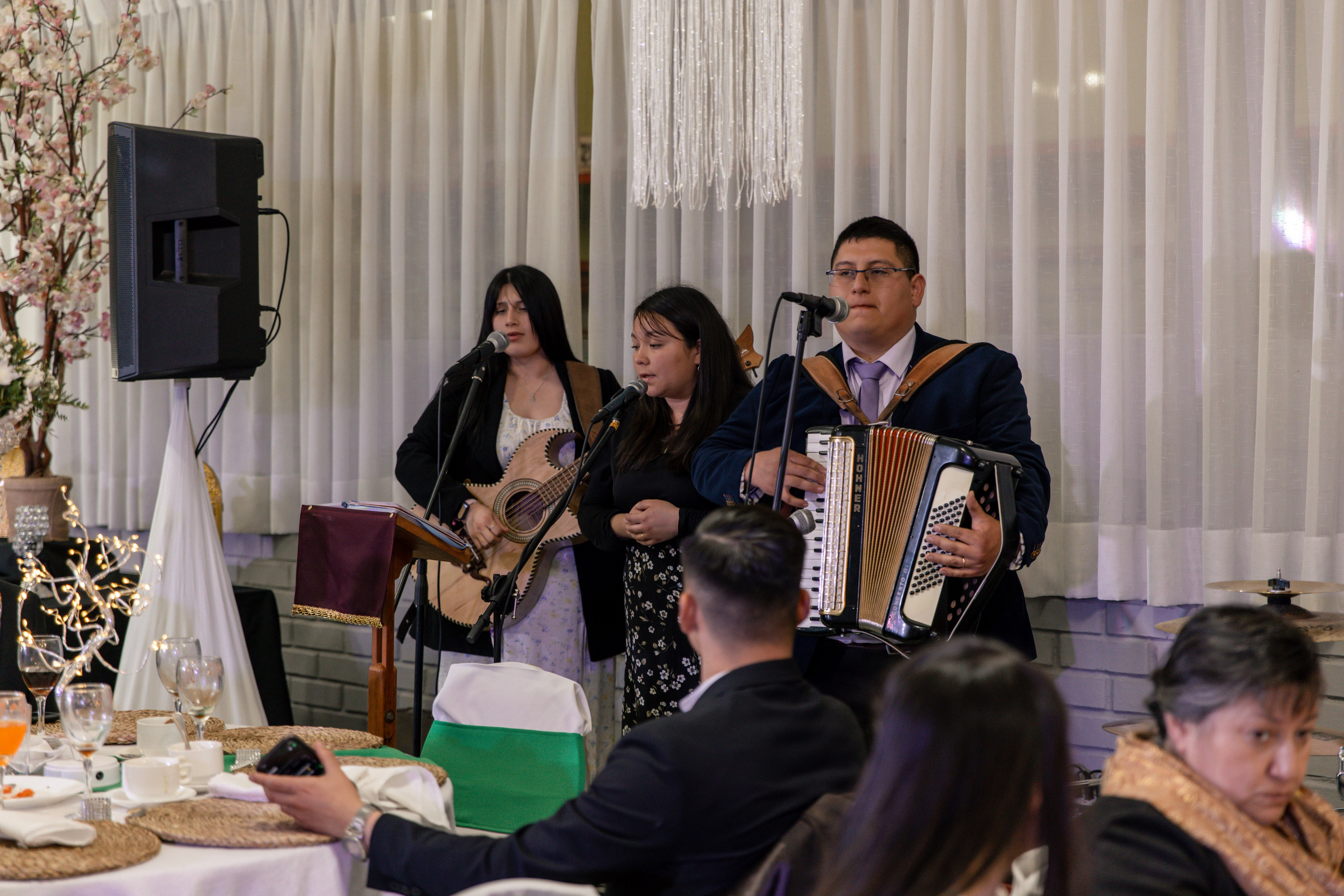 Johana y Edgar. Dinka & Emilio - El arte de preservar lo que no se repite