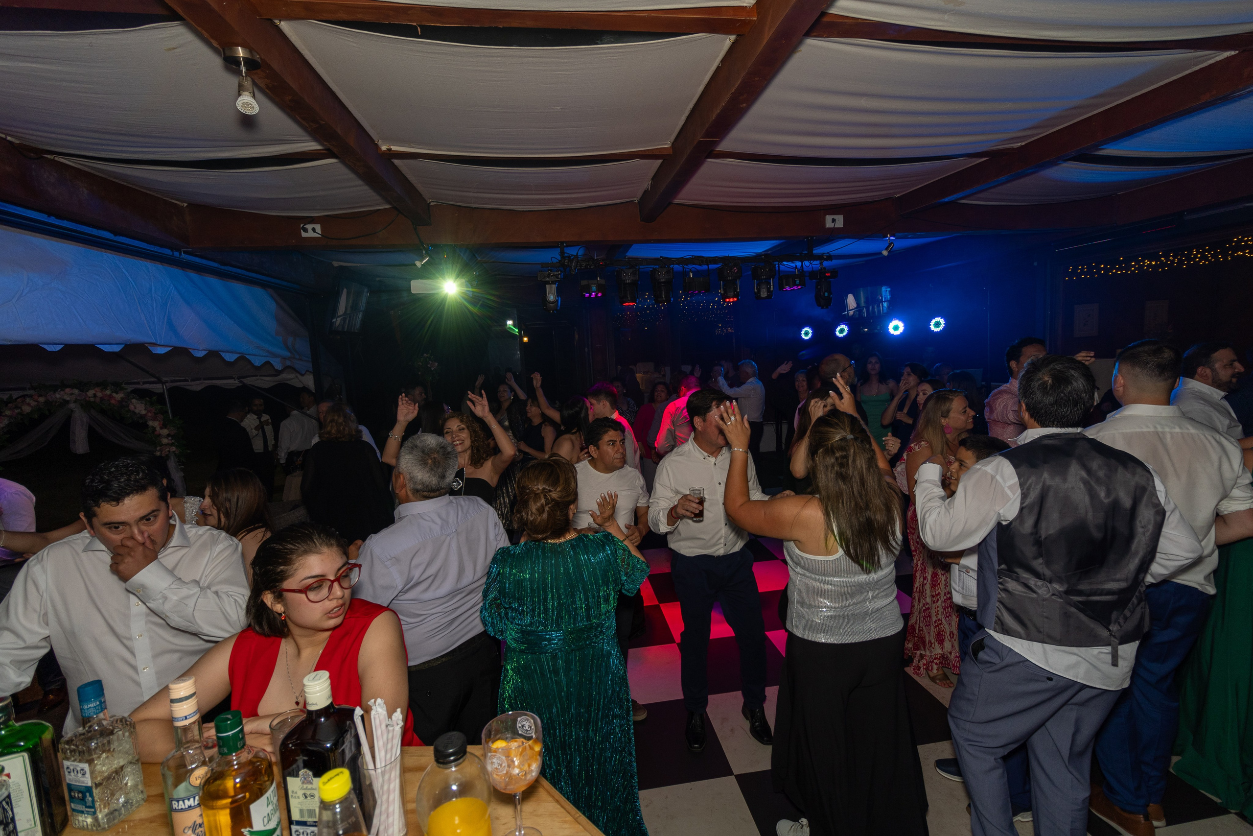 Katherin y Daniel. Dinka & Emilio - El arte de preservar lo que no se repite