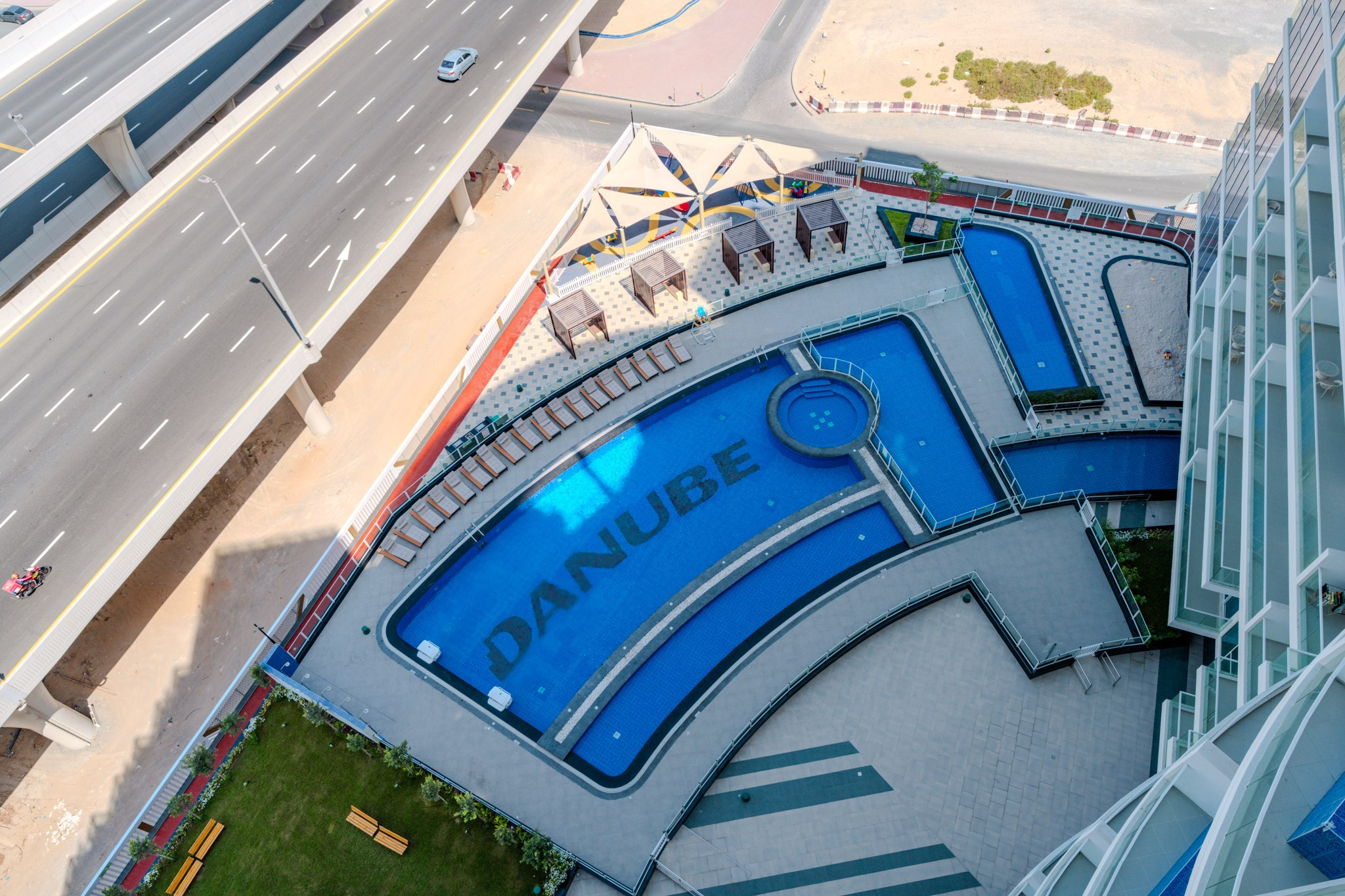 Gemz by Danube. Zakhar Leshkov Photo