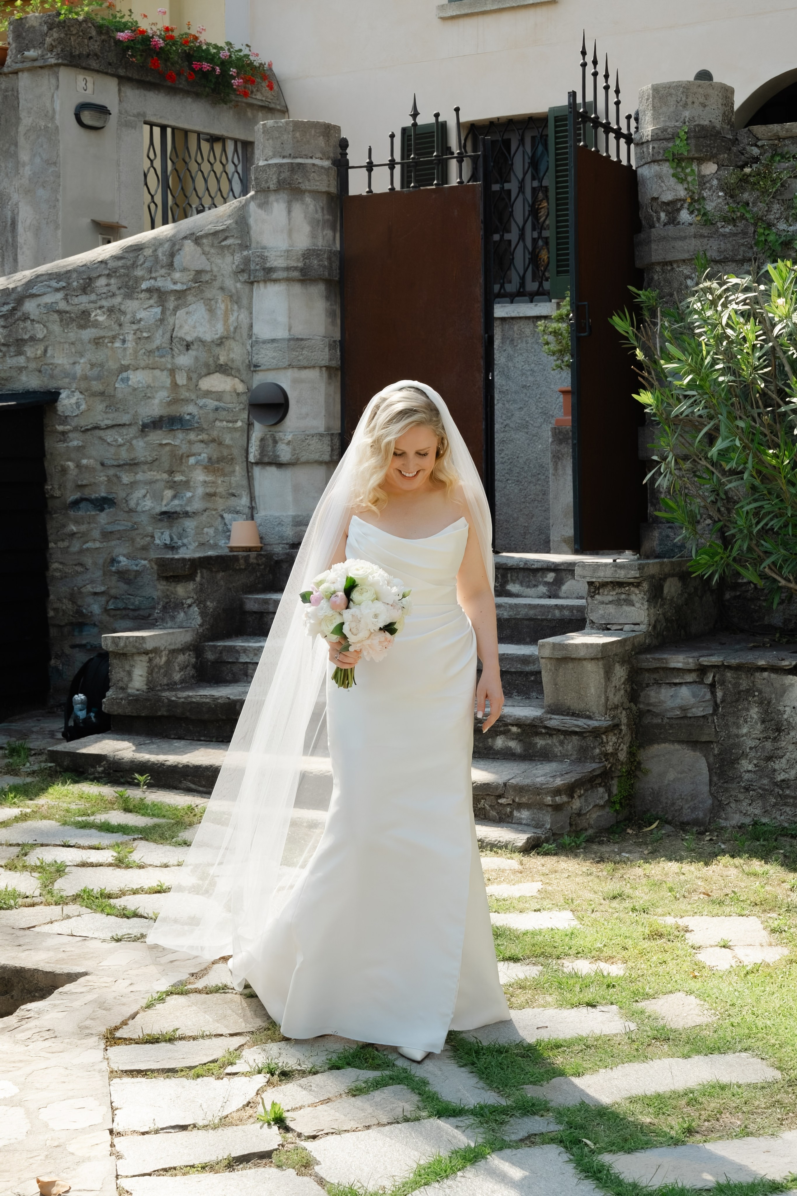 ASHLEY AND RENZO _LAKE COMO. PHOTOGRAPHER IN ITALY