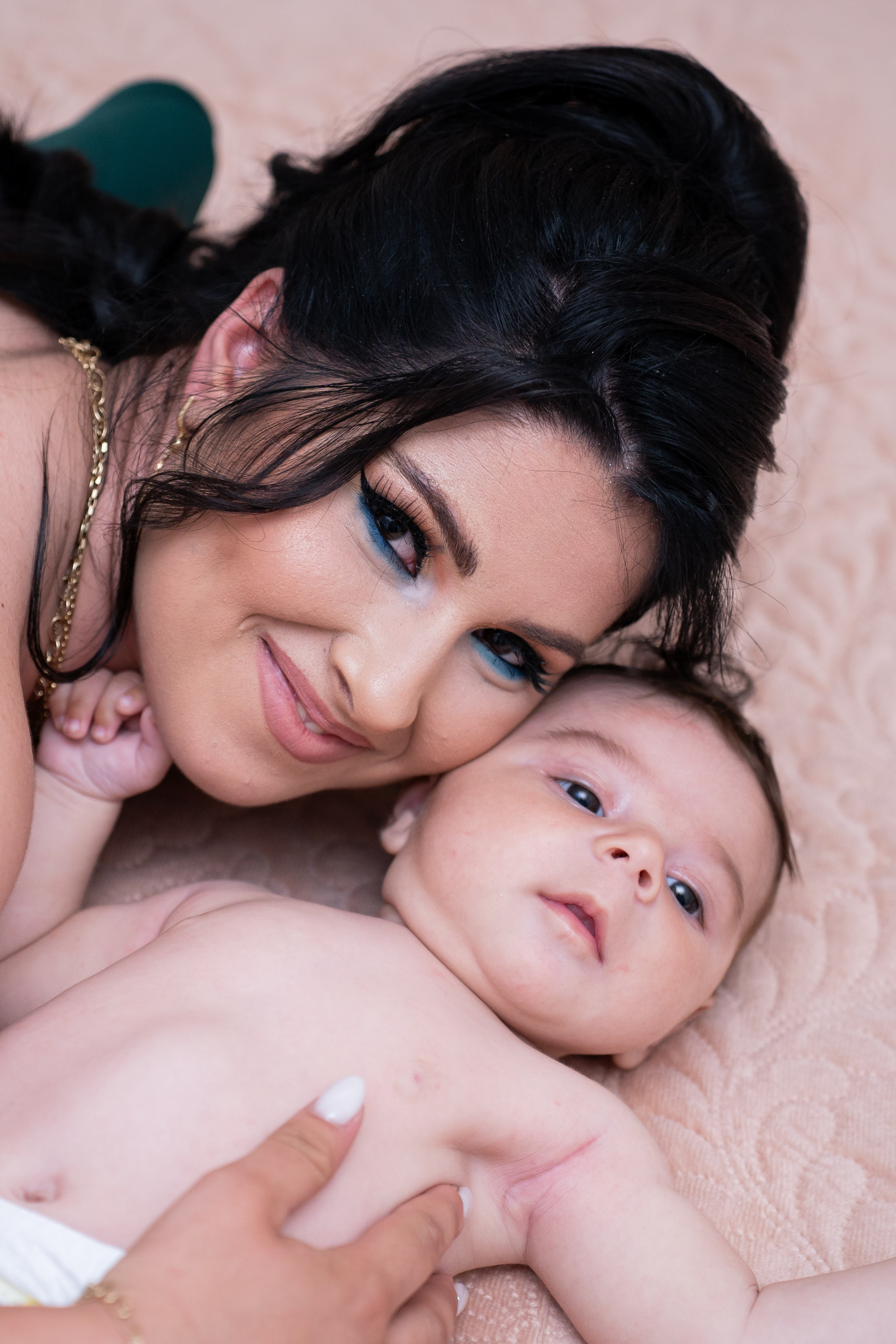 BOTEZ - PRIMUL ZÂMBET