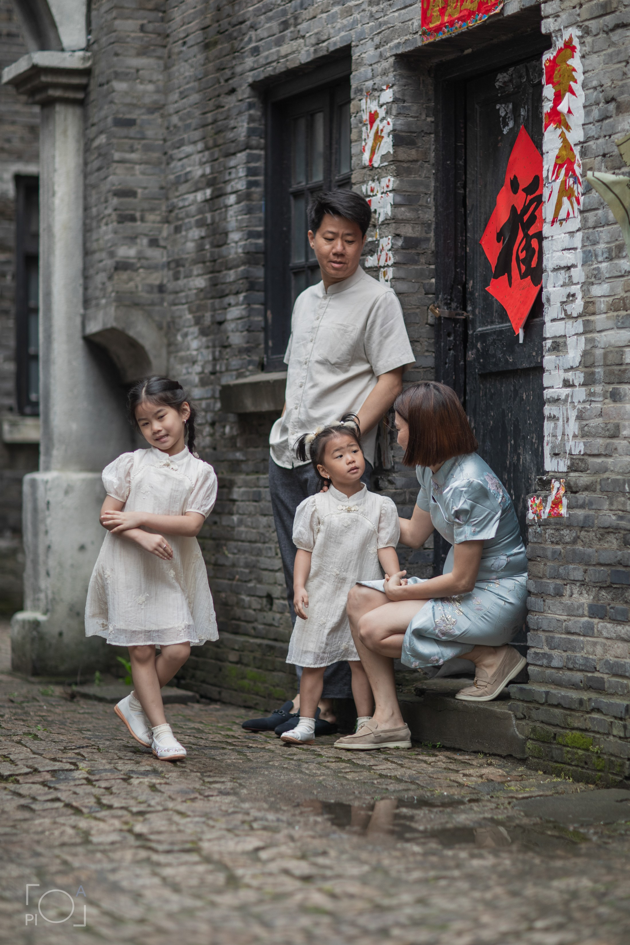 Семейная фотосессия в шанхайской киностудии. Photographer in Shanghai — Lola Pidluskaya
